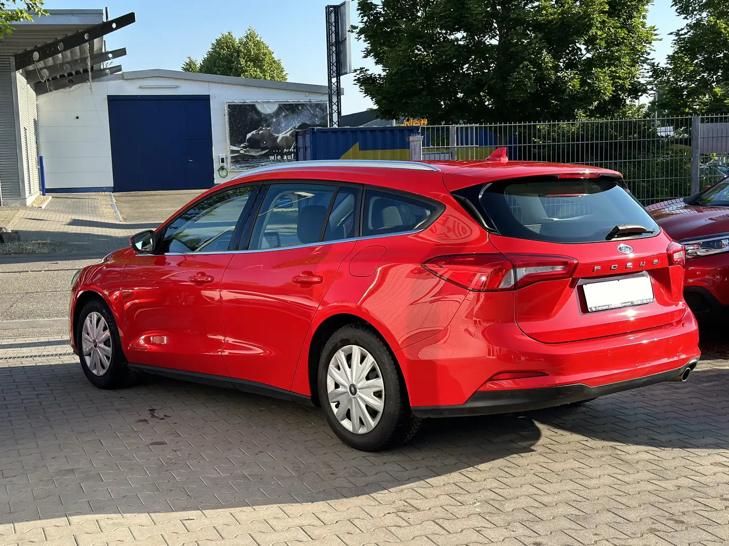 Ford Focus 1.0 EcoBoost*TüV Neu!*NAVI*KLIMA*PDC*TEMPO* Rot - 2