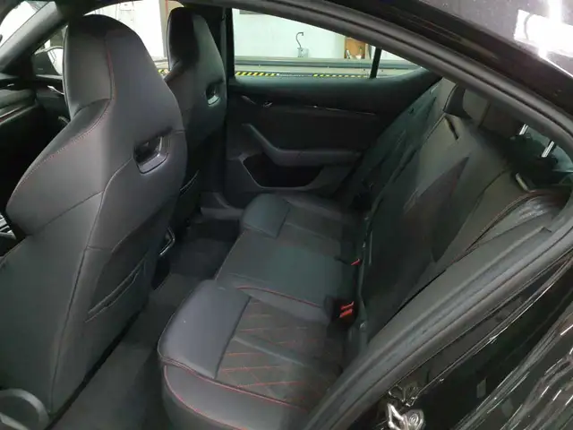 Skoda Octavia view 13
