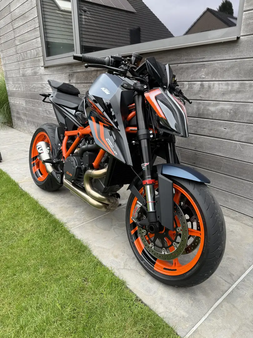 KTM 1290 Super Duke R Tech Pack - Akrapovic Mapping crna - 2