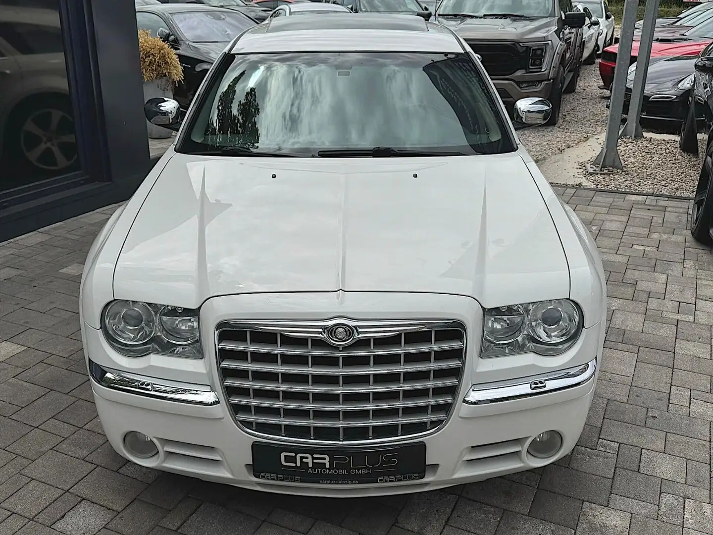 Chrysler 300C Touring 3.0 CRD Sport *TV*TÜV*CarPlay*DAB* Blanc - 2