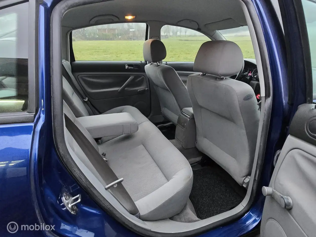 Volkswagen Passat 1.6 Trendline, foto 11