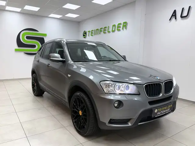 BMW X3 xDrive 20 d / AHK / XENON / SHZ