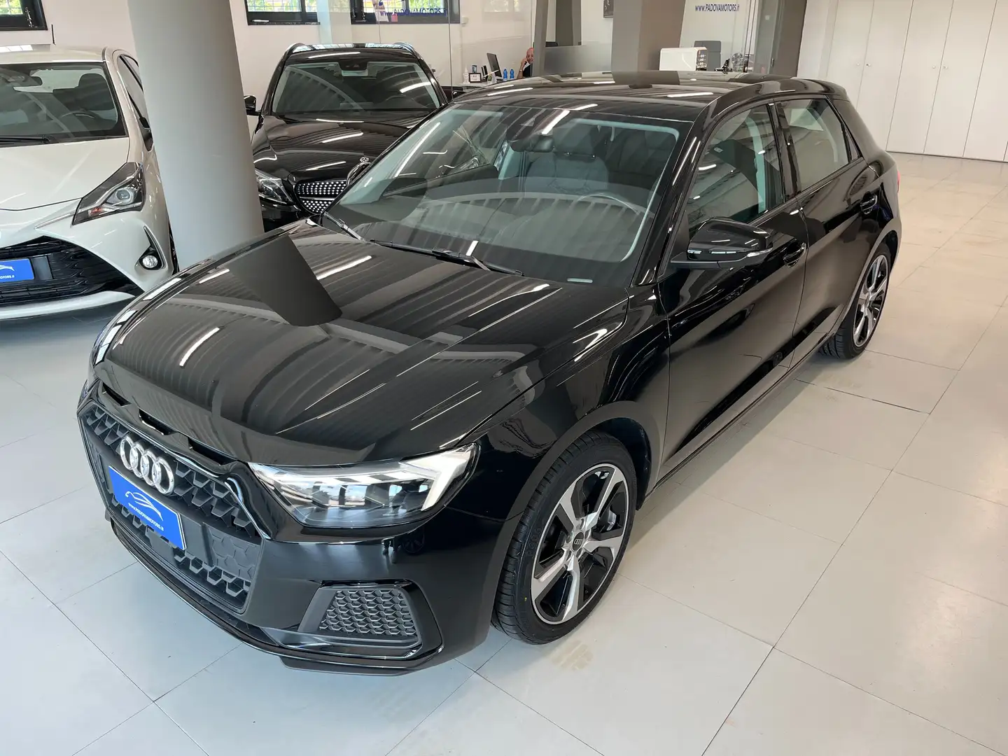 Audi A1 Sportback 30 TFSI 110cv  Manuale Identity Black Nero - 1