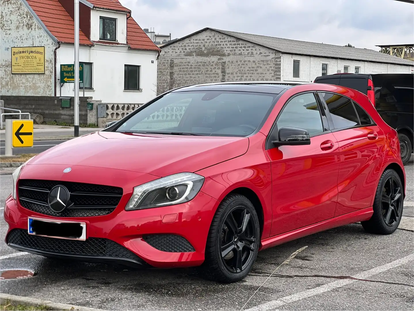 Mercedes-Benz 180 Rot - 2