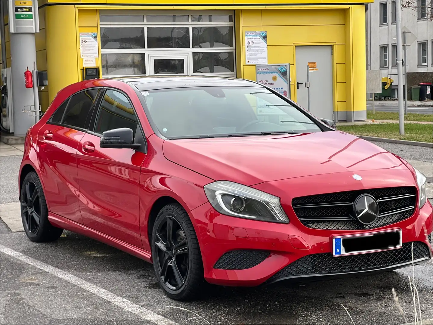 Mercedes-Benz 180 Rot - 1