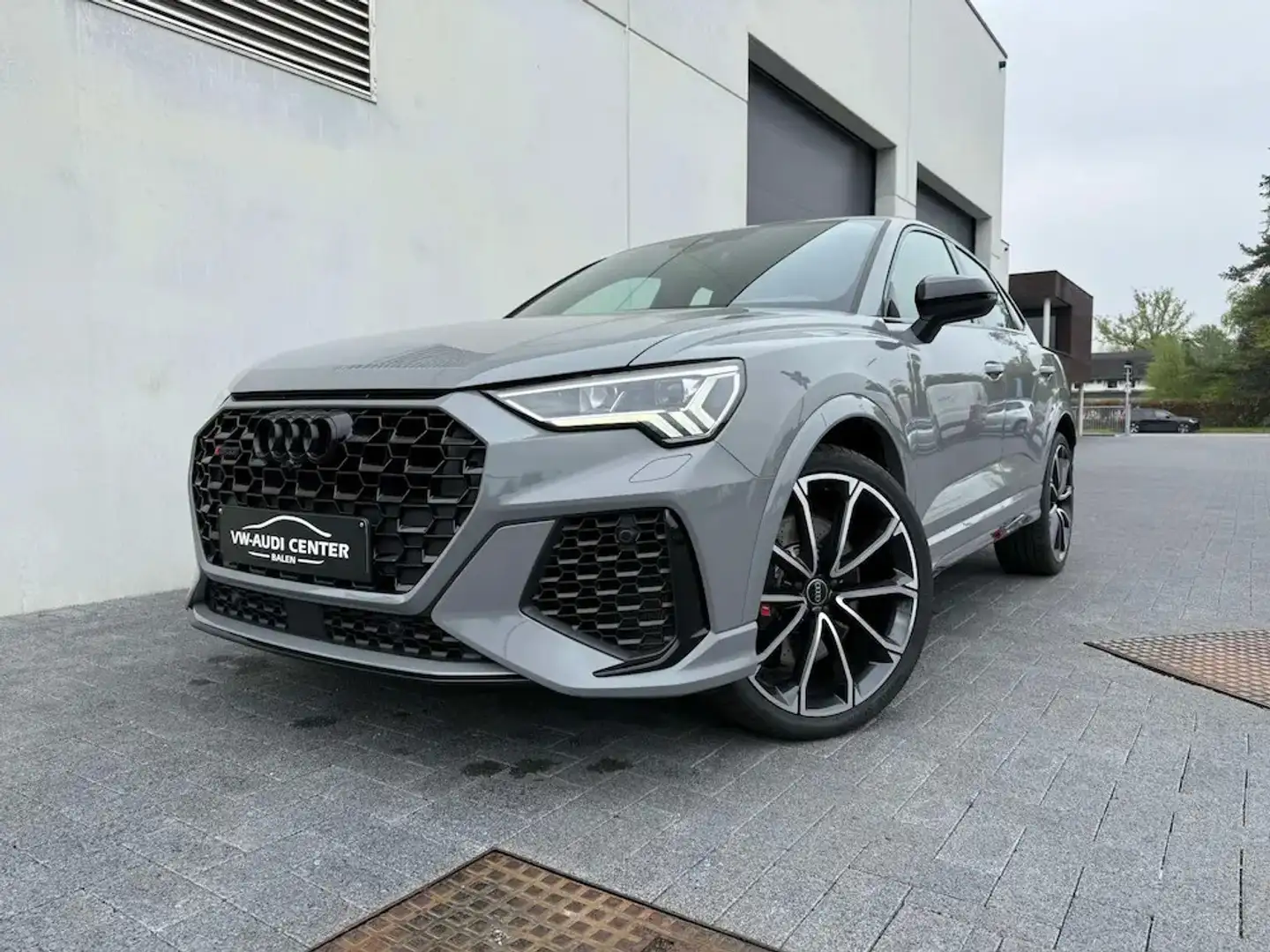 Audi RS Q3 RSQ3 SPORTBACK 2.5TFSI 400PK QUATTRO S TRONIC Grijs - 1