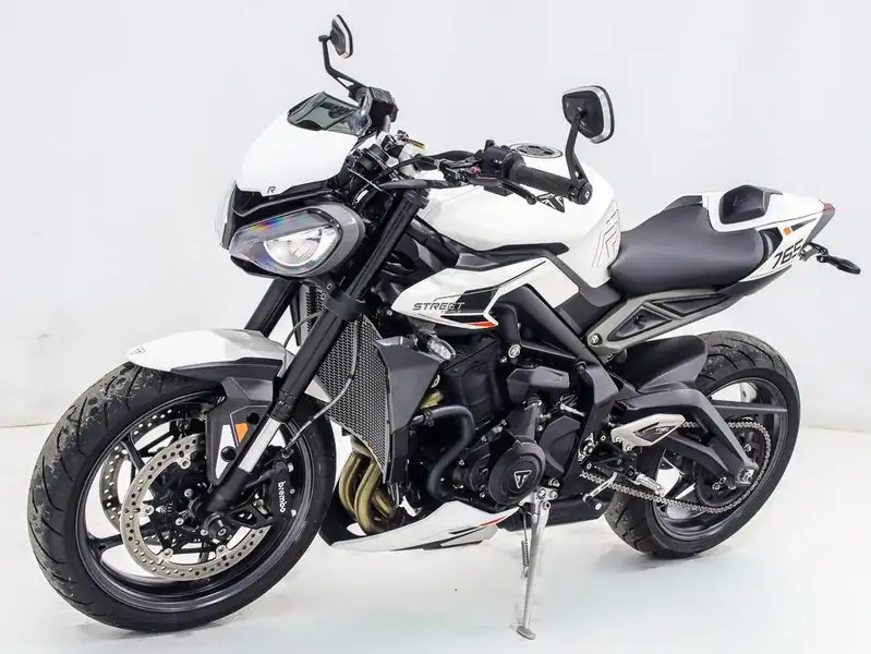Triumph Street Triple R - foto 2