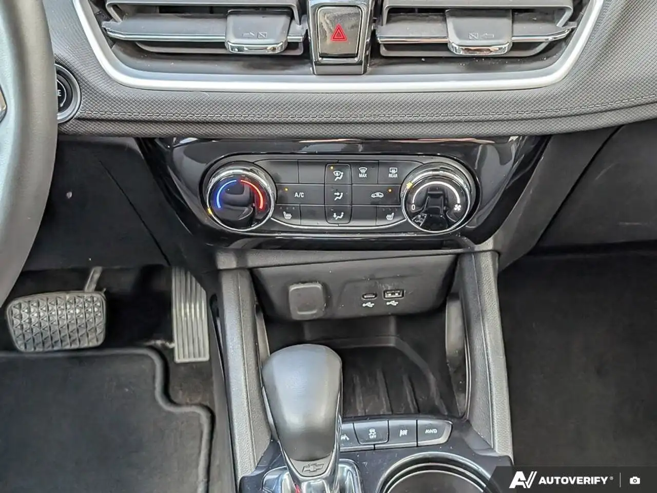 Chevrolet Trailblazer снимка Chevrolet Trailblazer