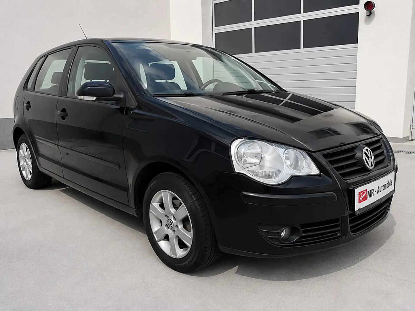 Volkswagen Polo Cool Family 1,2 Schwarz - 1