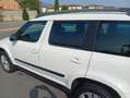 Skoda Yeti Yeti 2.0 tdi Elegance 4x4 140cv Bianco - thumbnail 2