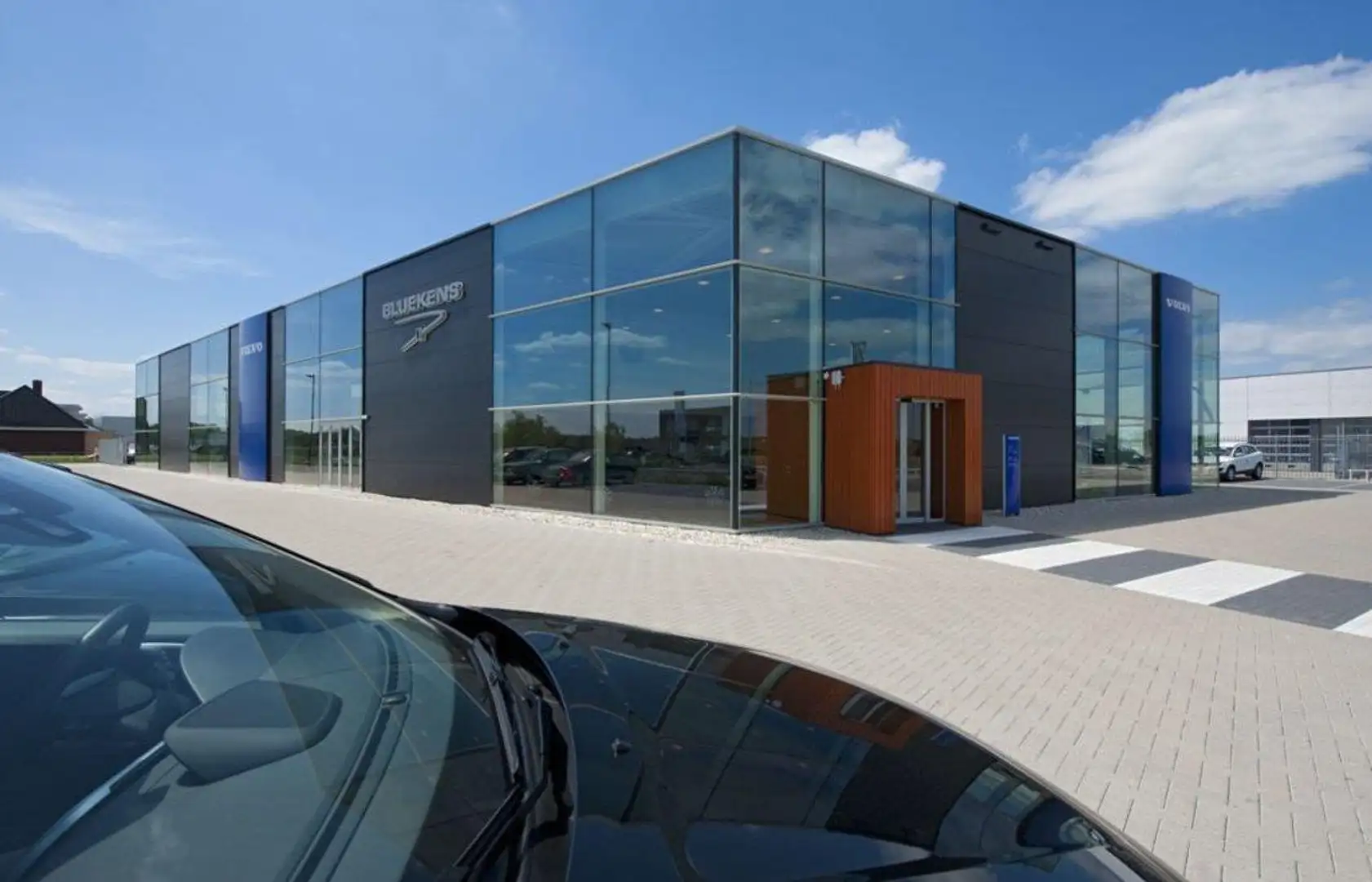 Volvo V60 T8 AWD Polestar Engineered Panorama/schuifdak - In Grey - 2