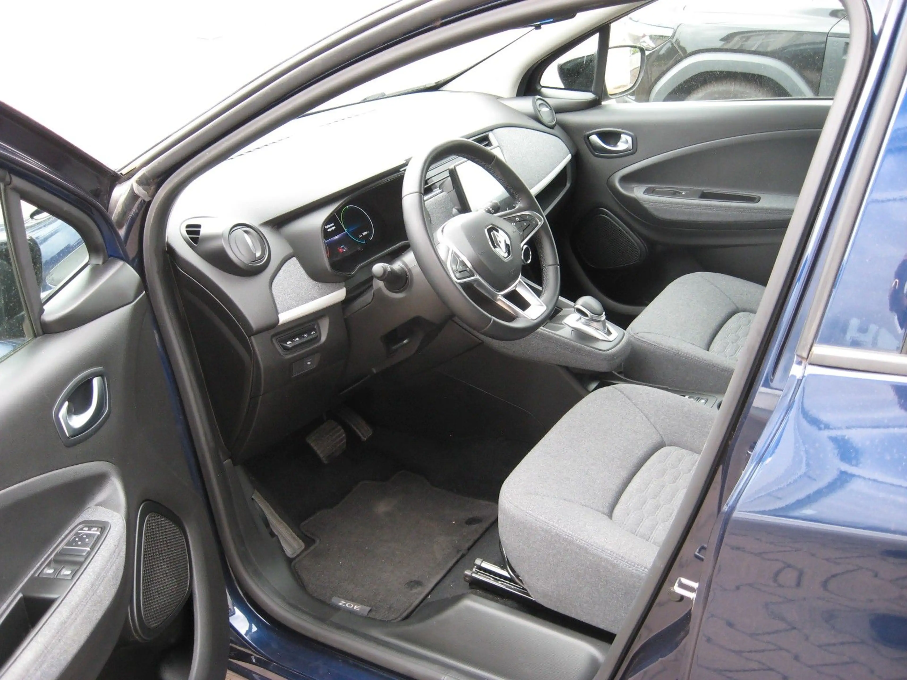 Renault ZOE Zoe Evolution — photo 9