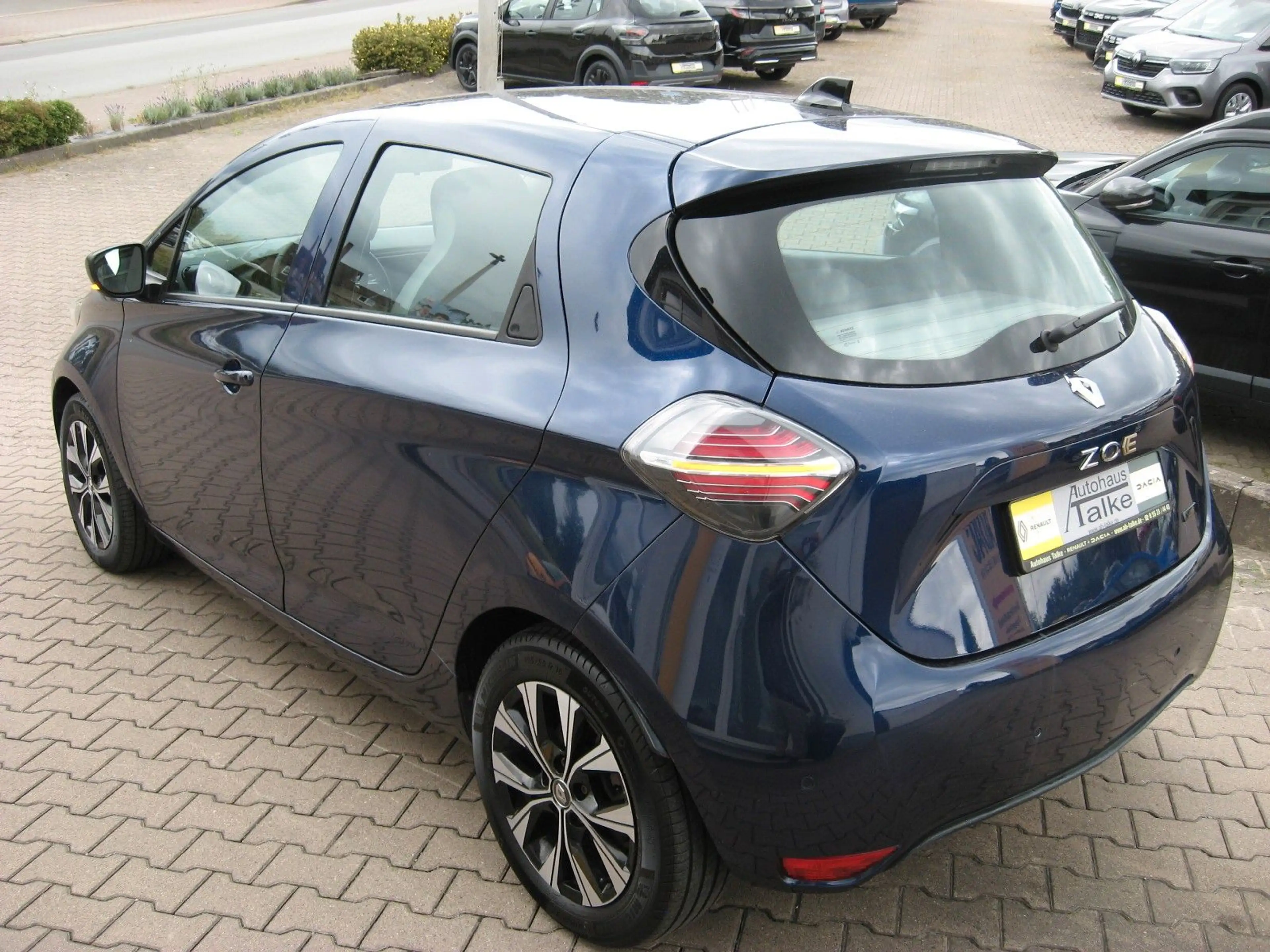 Renault ZOE Zoe Evolution — photo 4