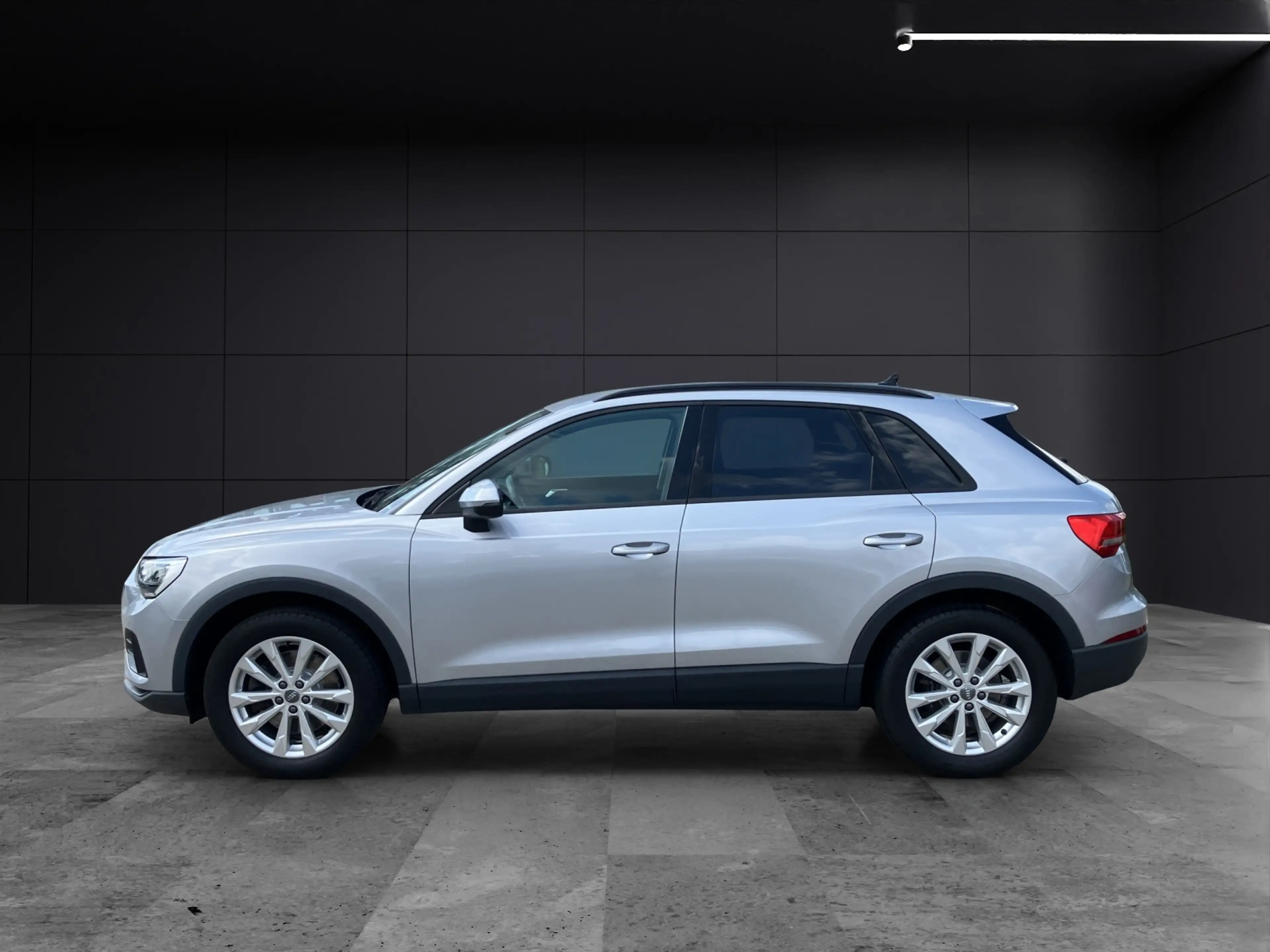 Audi Q3 40 TFSI quattro S-tronic LED 18" AVC — photo 2