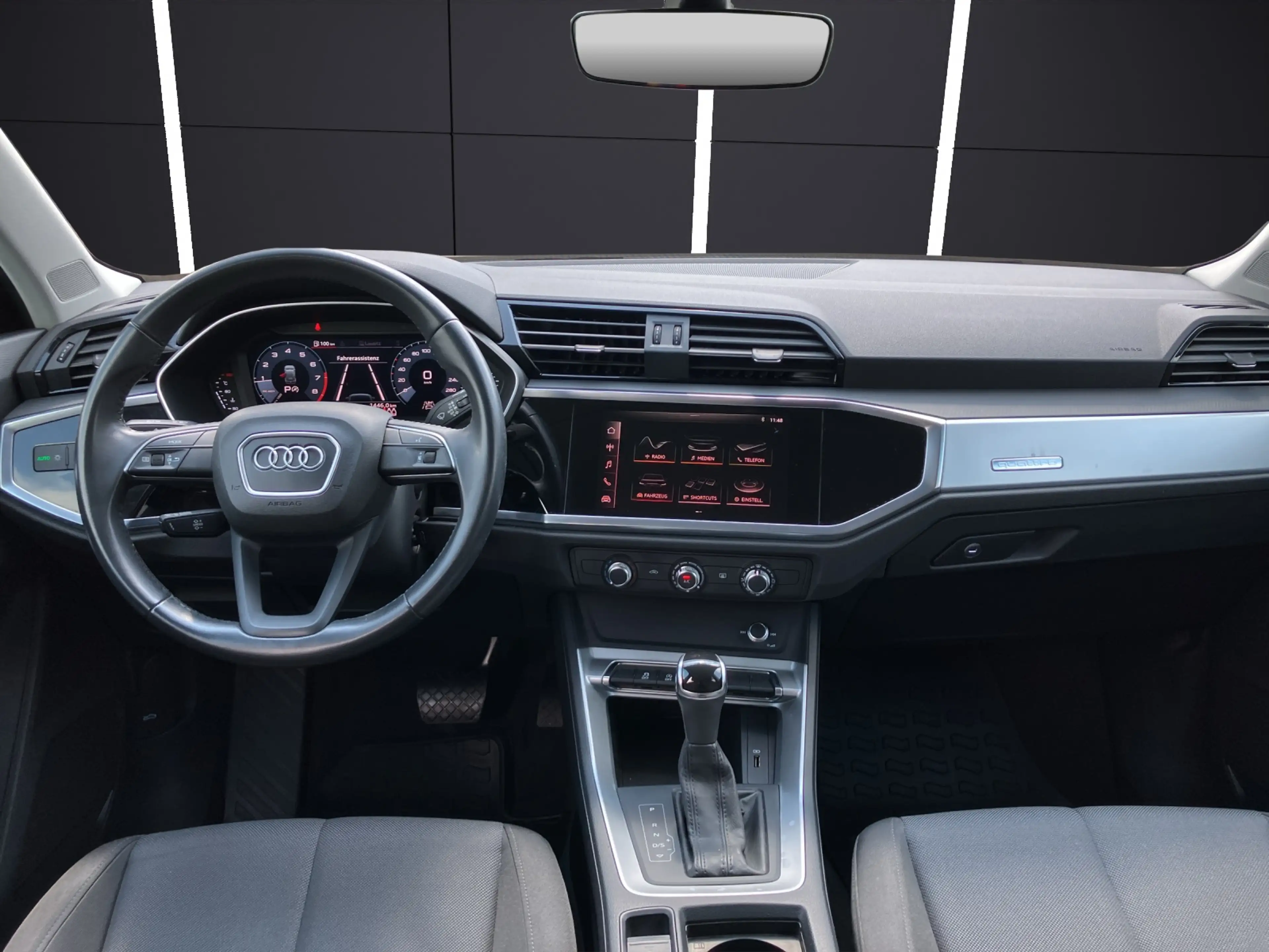 Audi Q3 40 TFSI quattro S-tronic LED 18" AVC — photo 14