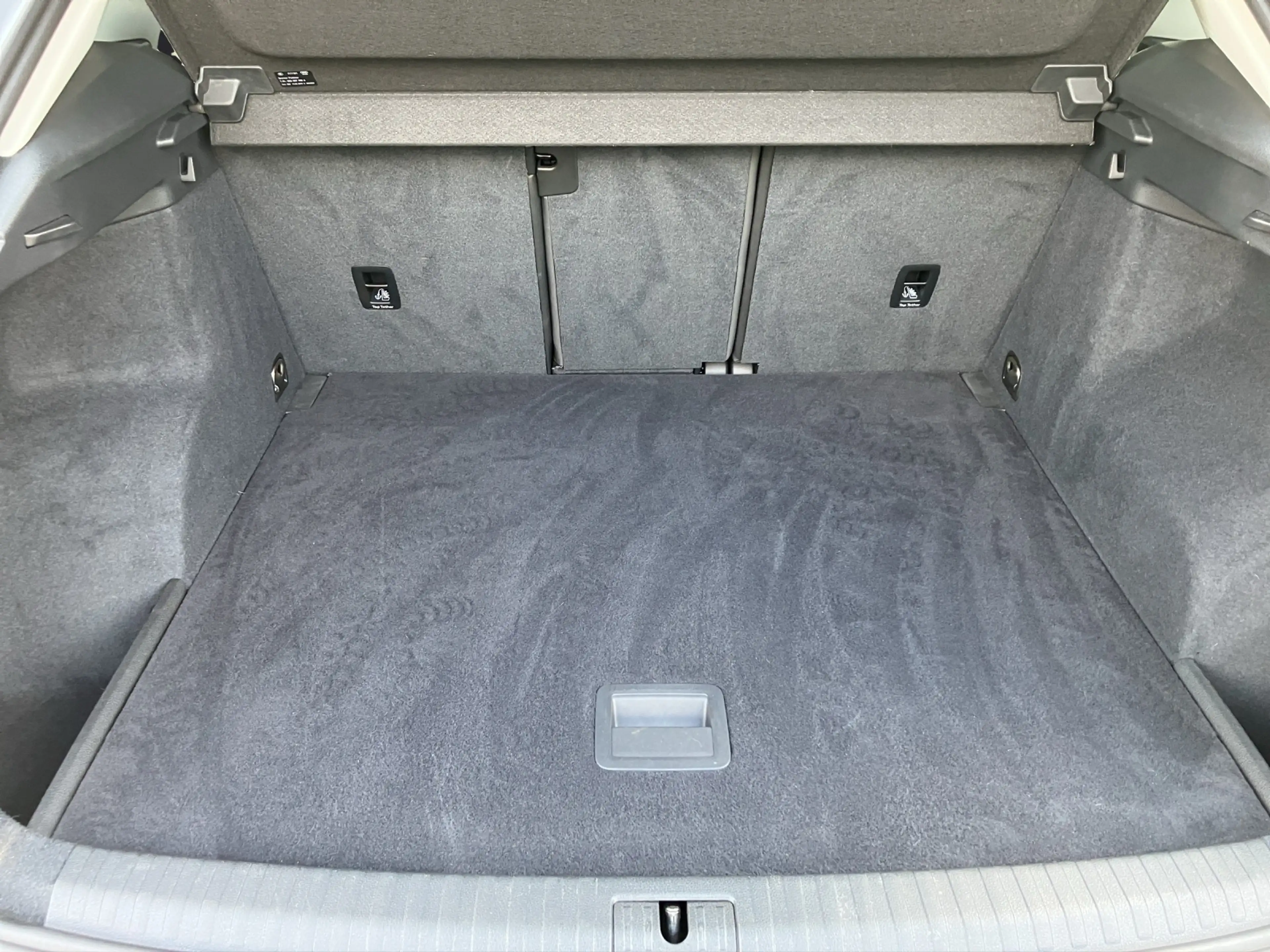 Audi Q3 40 TFSI quattro S-tronic LED 18" AVC — photo 13