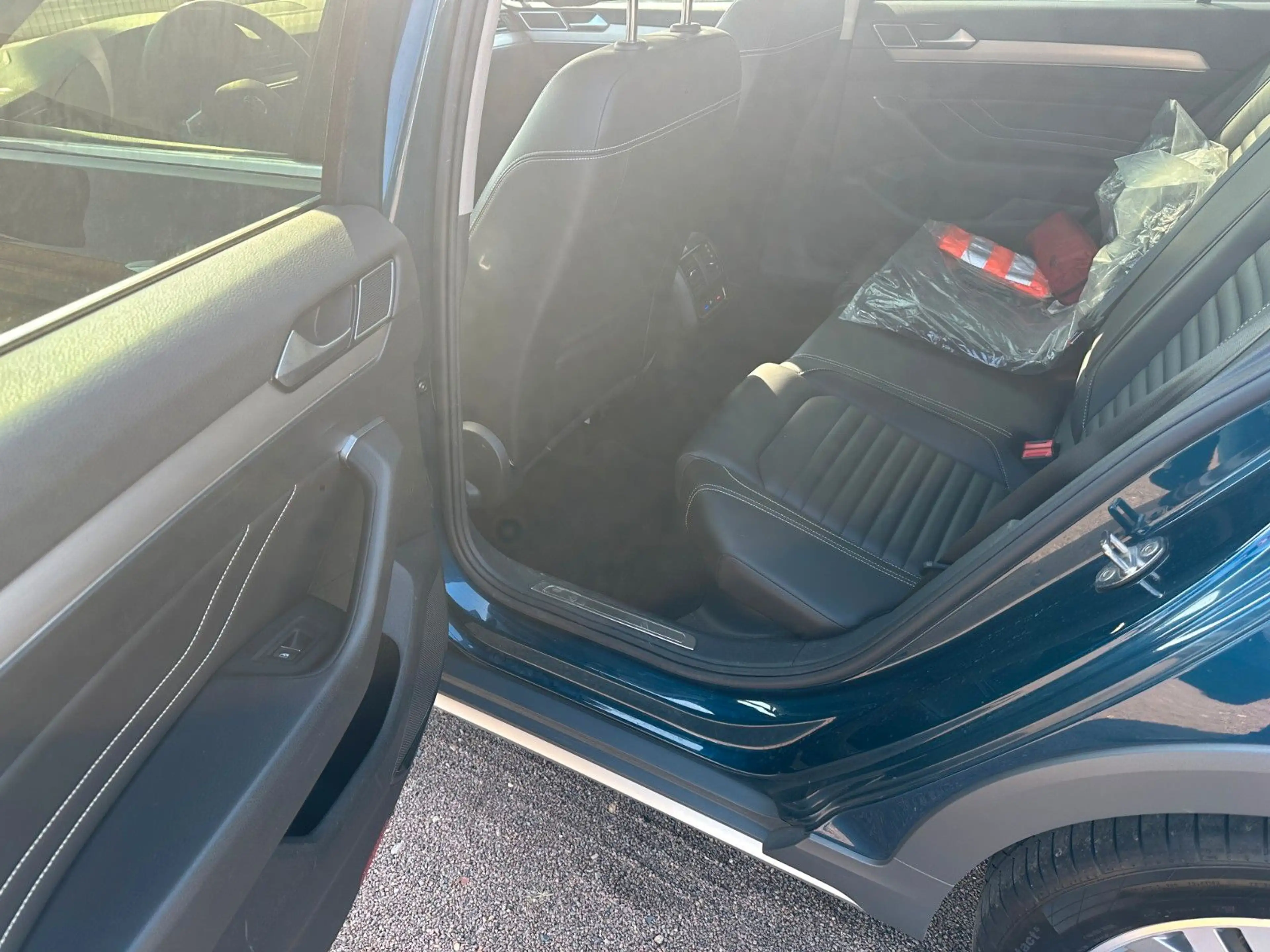 Volkswagen Passat Alltrack Alltrack DSG 4M Stdh. MATRIX 19Zoll Virtual WR — photo 10