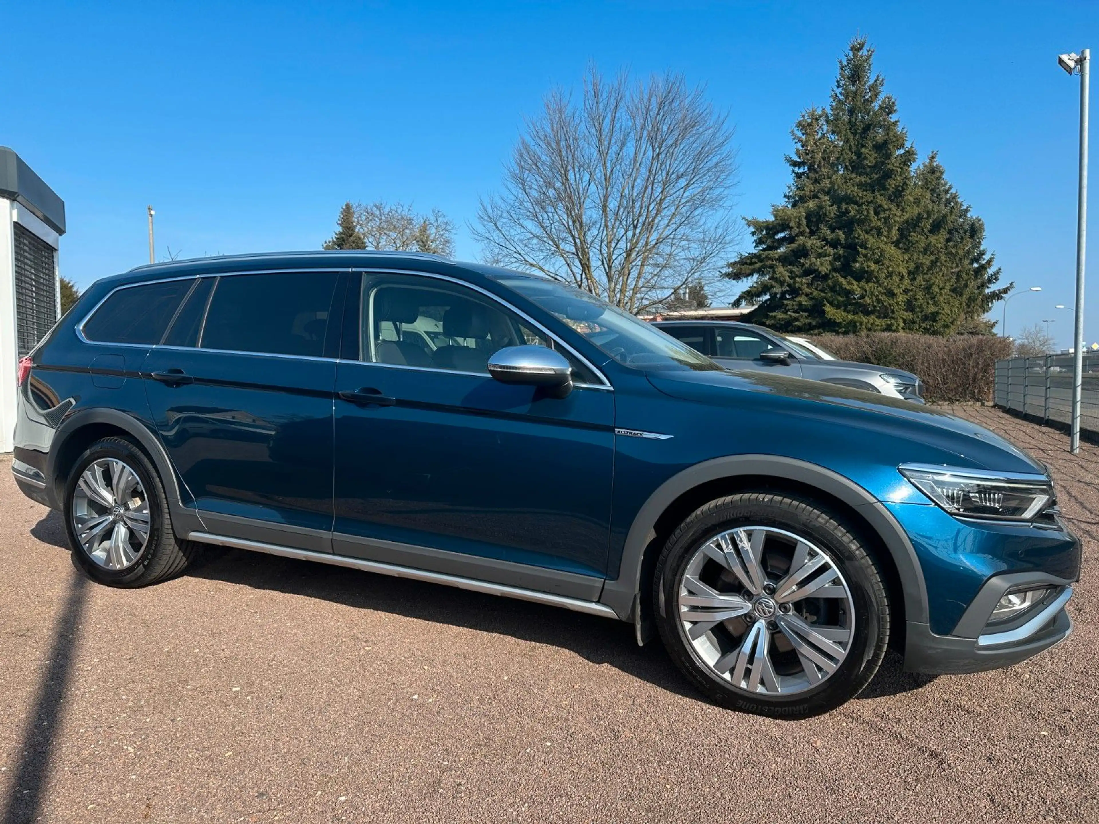 Volkswagen Passat Alltrack Alltrack DSG 4M Stdh. MATRIX 19Zoll Virtual WR — photo 5