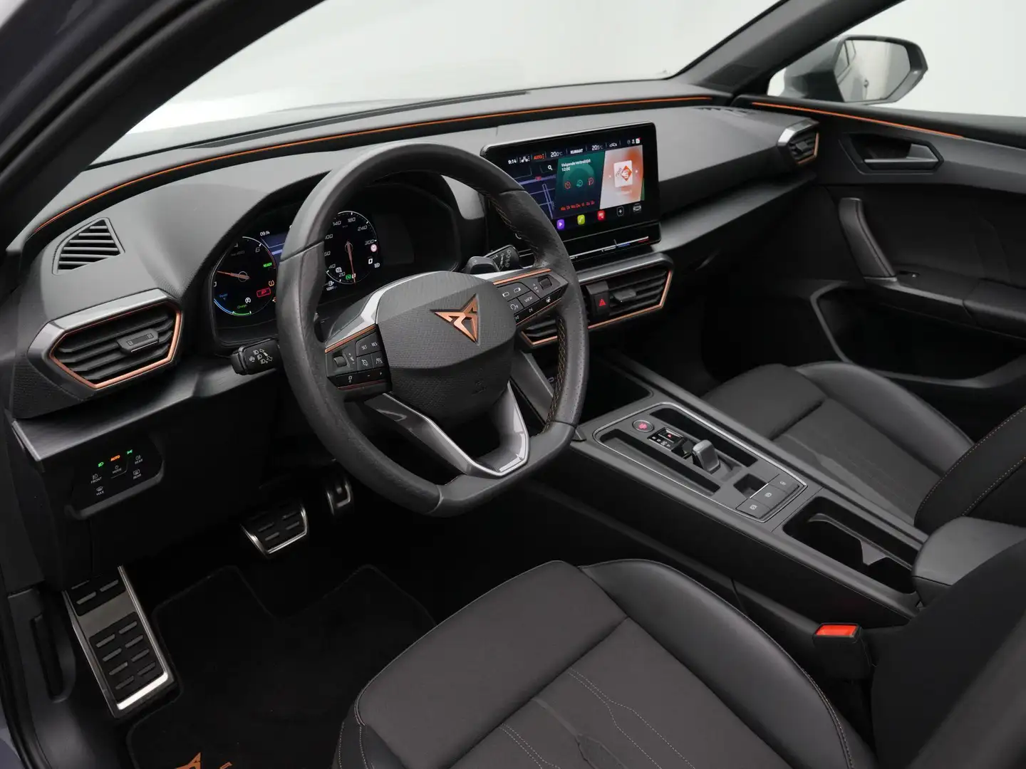 CUPRA Leon Sportstourer 1.4 e-Hybrid 245 pk DSG VZ Performanc Grijs - 2