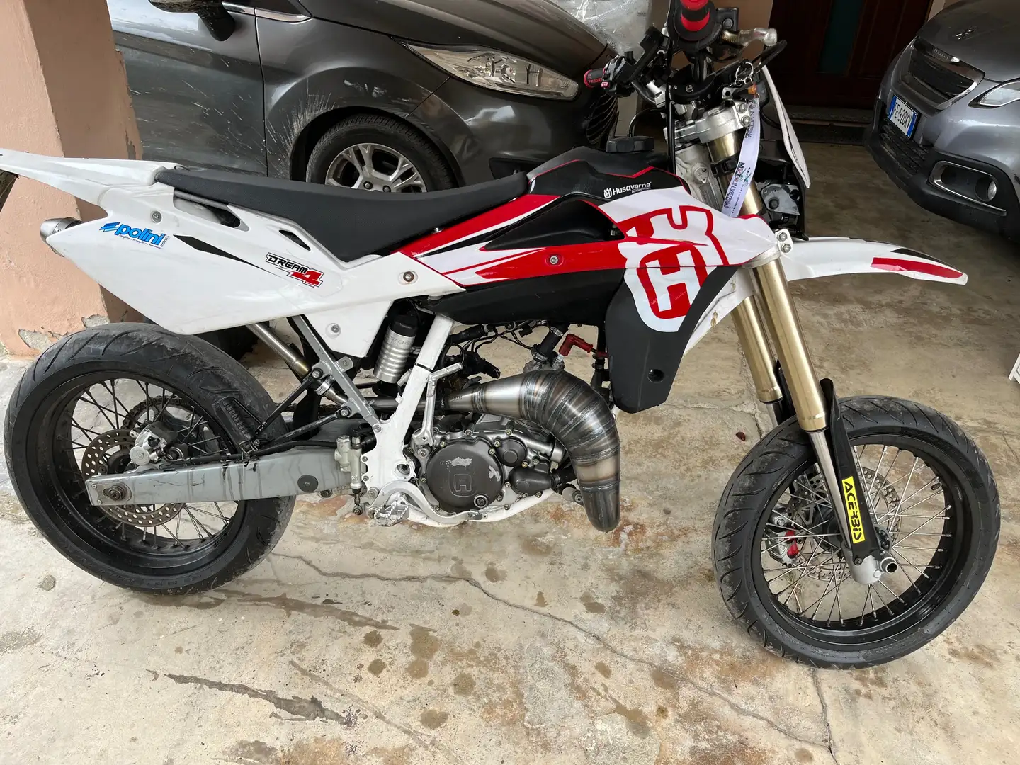 Husqvarna SM 125 Roşu - 2