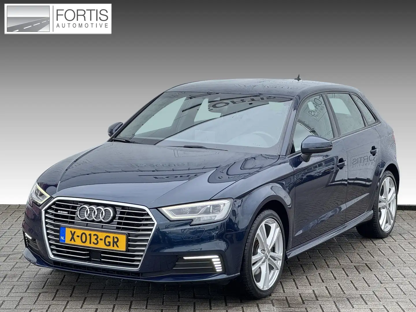 Audi A3 Sportback 40 TFSI e Edition S-LINE | 1/2 LEDER | N Blau - 1