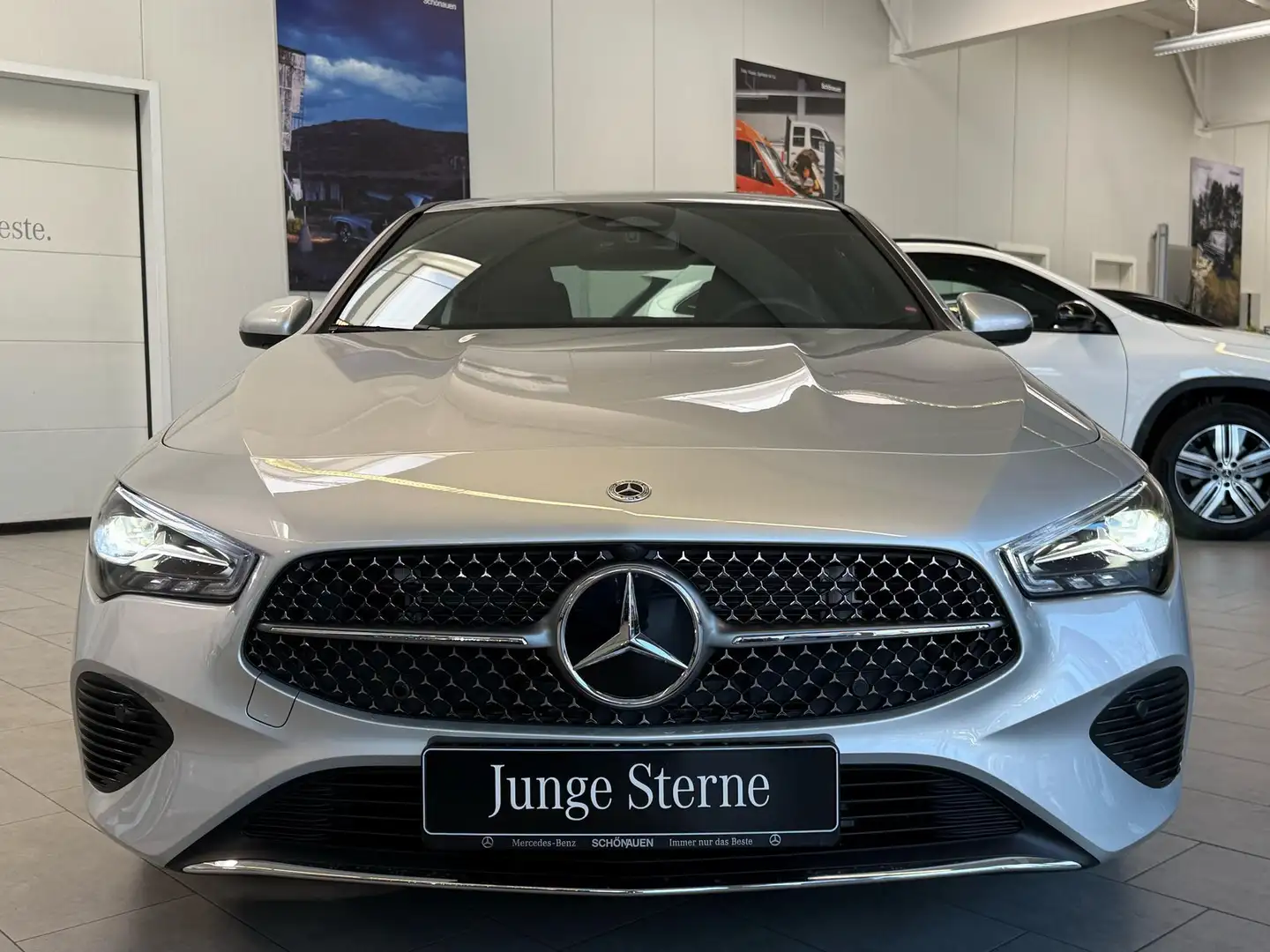 Mercedes-Benz CLA 180 Coupé ADVANCED PAKET+AHK+THERMOTRONIC Silver - 2