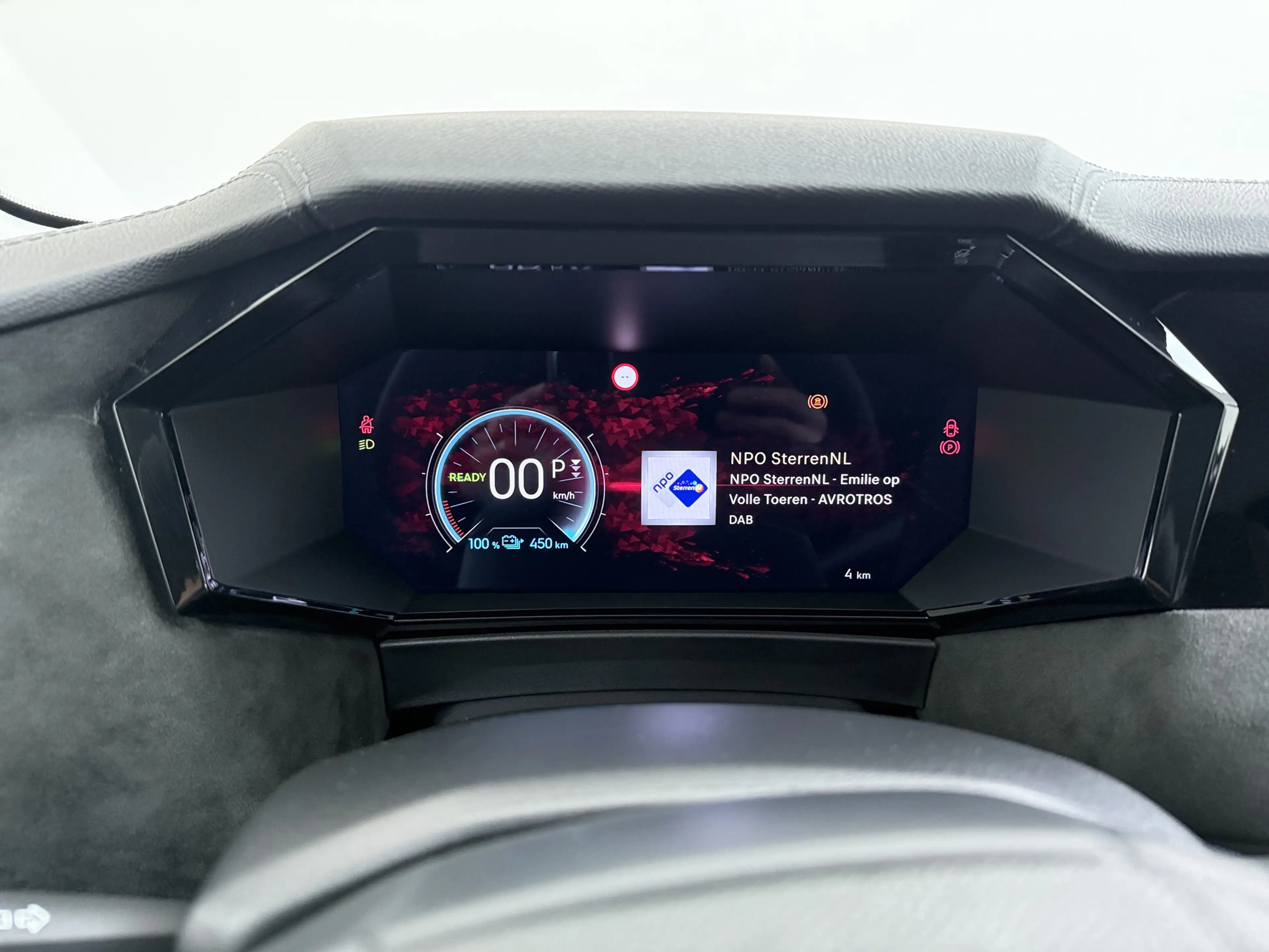 DS Automobiles N°4 E-Tense Étoile | 10" capacitive touchscreen (perso — photo 22