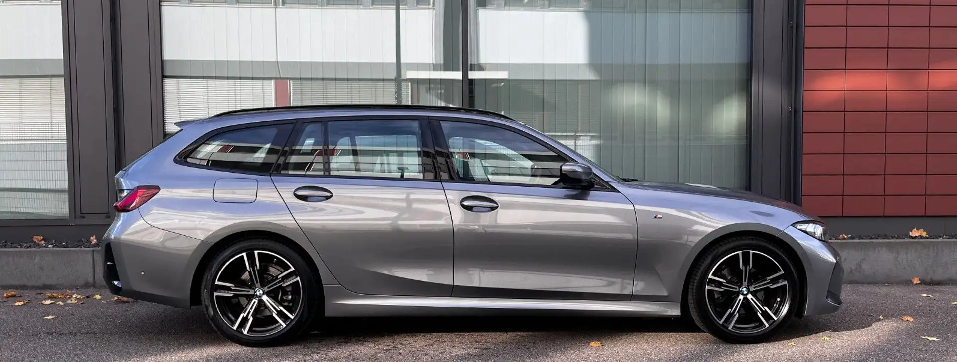 BMW 320 d*M Sportpaket*Widescreen*LCI*Harman Gris - 2