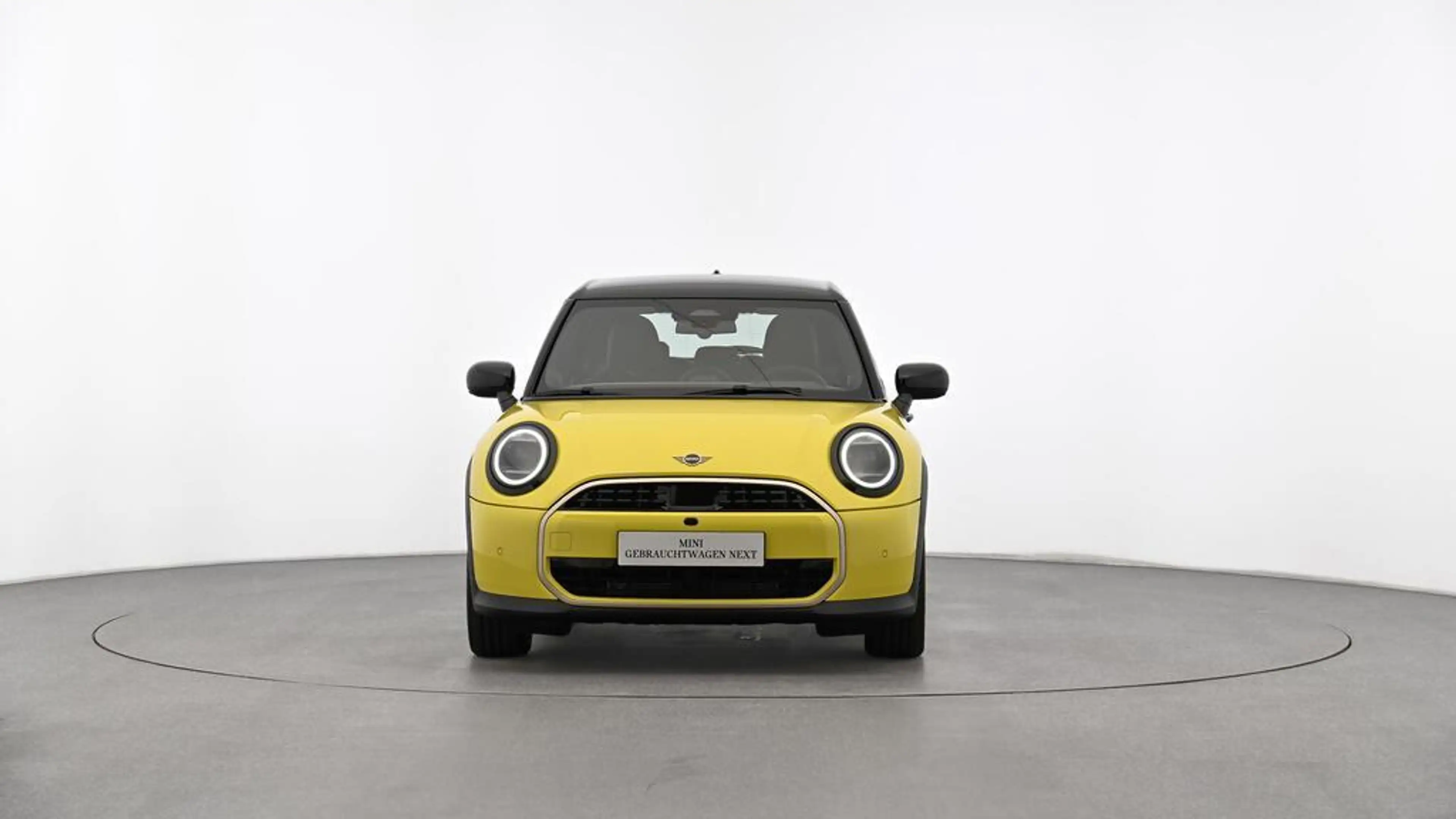 MINI Cooper C Favoured Trim — photo 15
