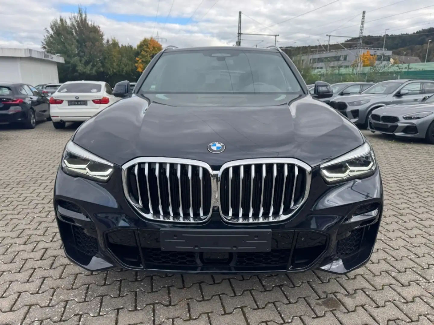 BMW X5 xDrive 30dA M Sport DAProf ParkAss+ HUD Pano Navi Noir - 2