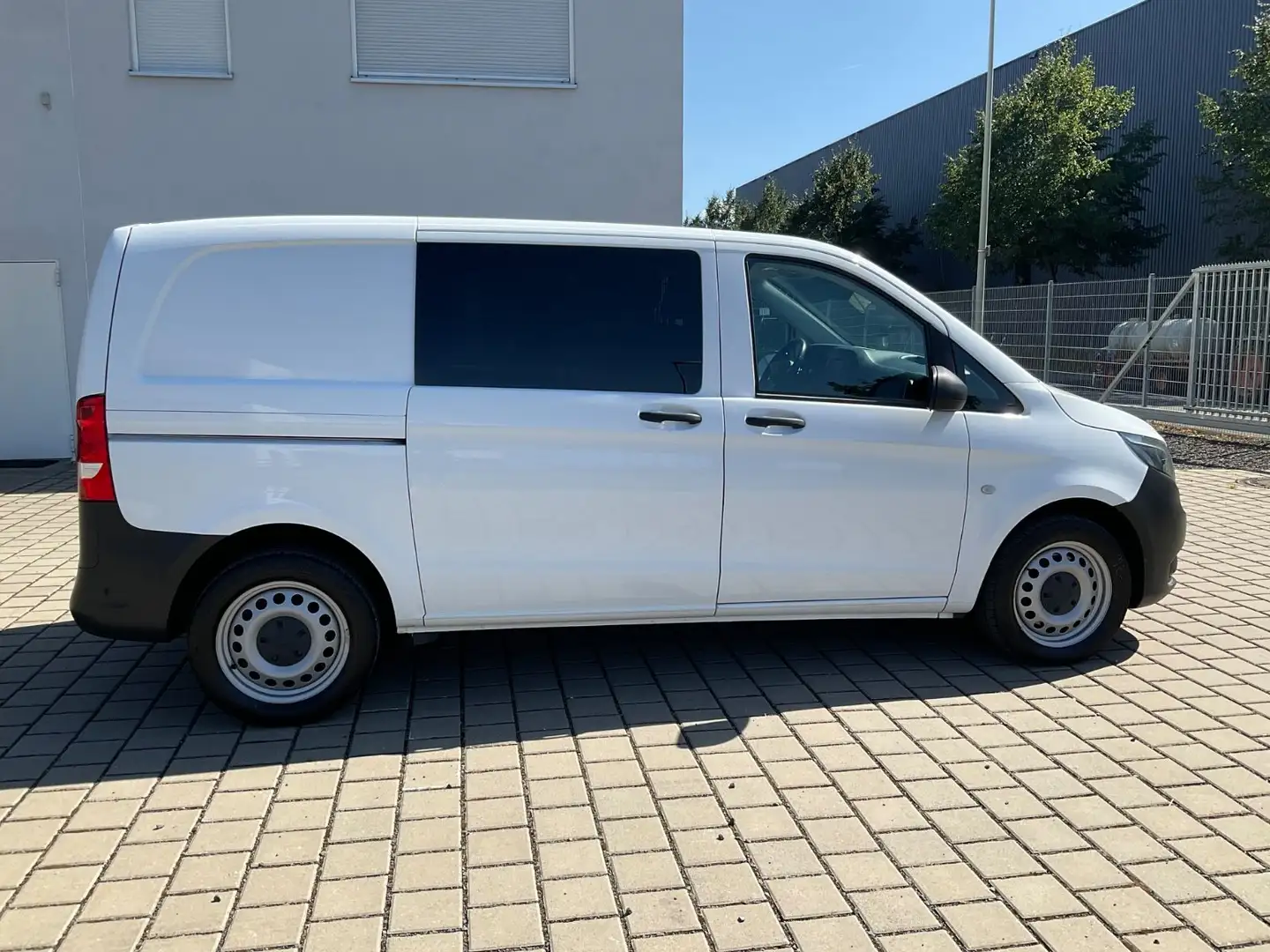 Mercedes-Benz Vito 114CDI 4x4 kompakt Automa,Nav,Stand+SORTIMO Weiß - 1