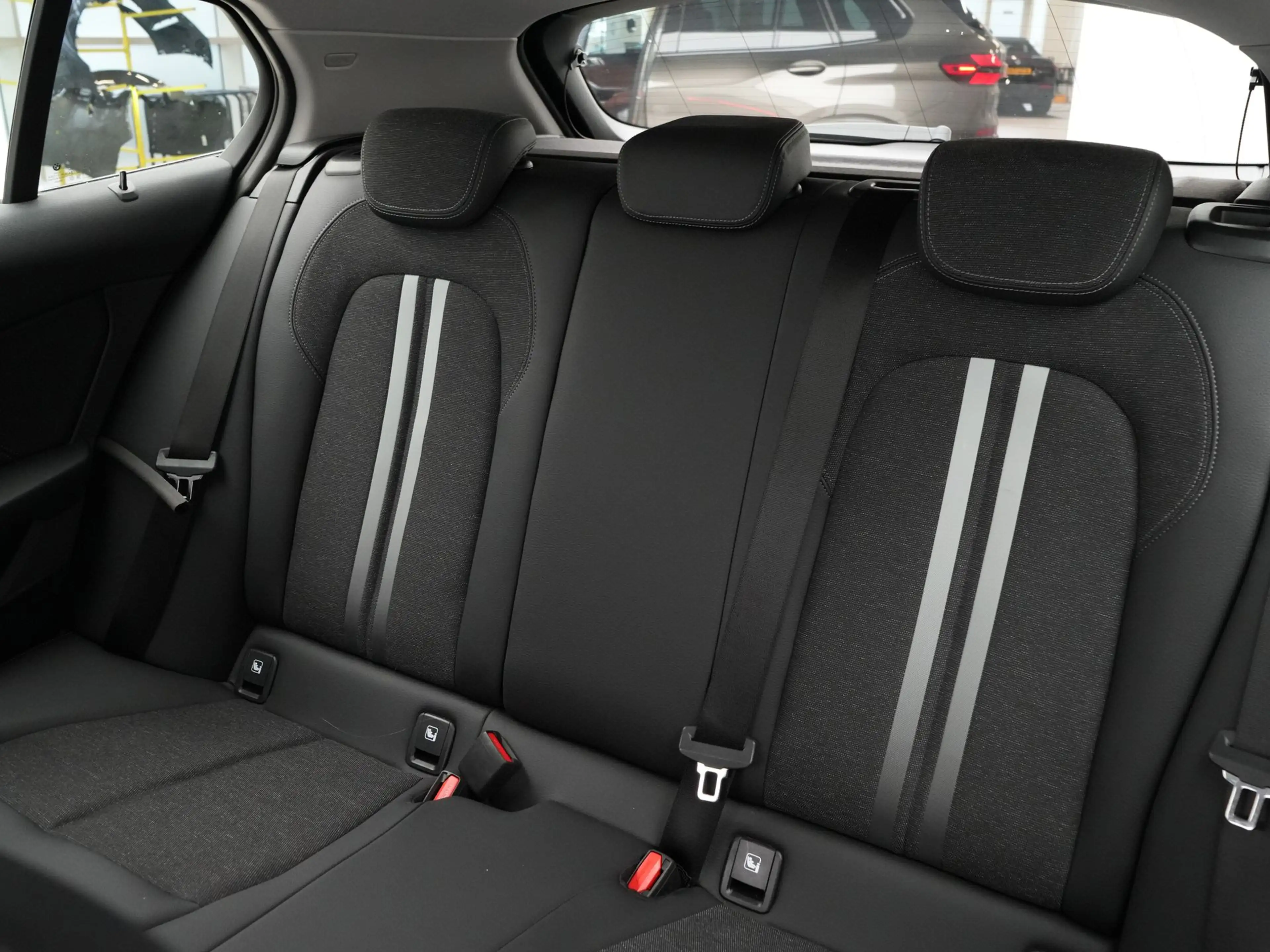 BMW 118 1-serie 118i Introduction Edition — photo 15