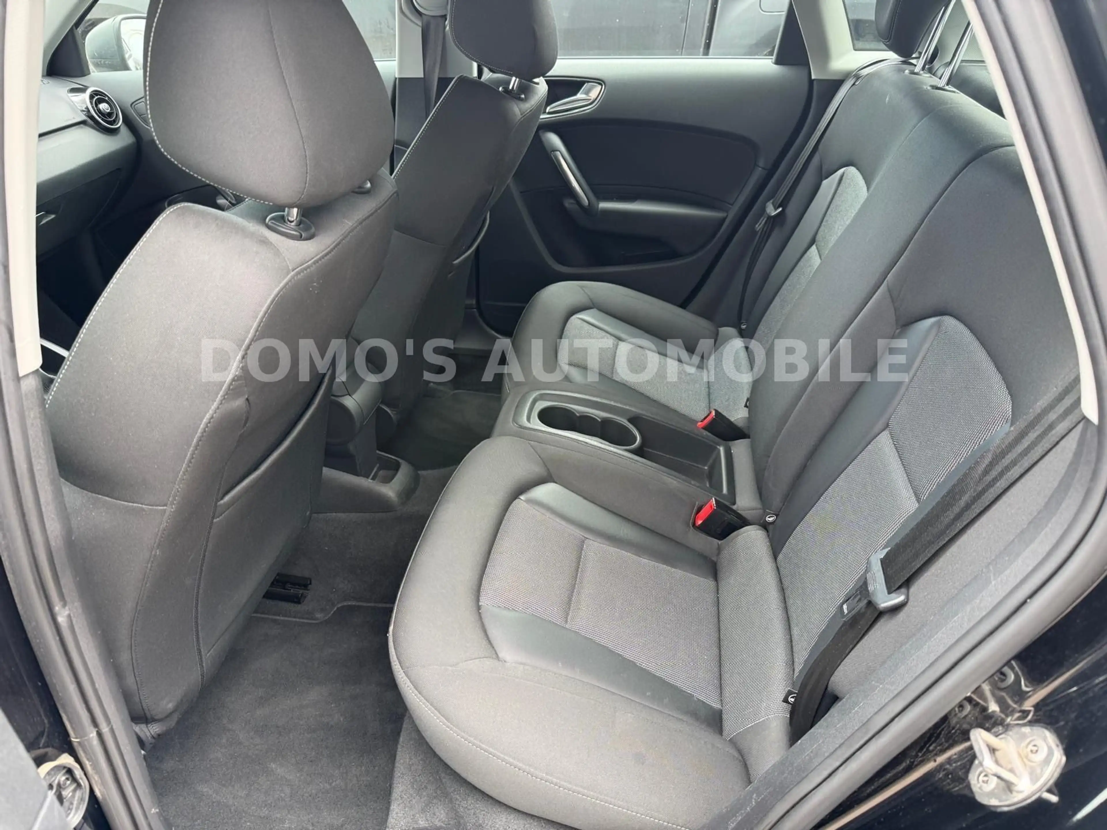 Audi A1 Sportback ambition/S-Tronic/Bi-Xenon/5 Türer — photo 10