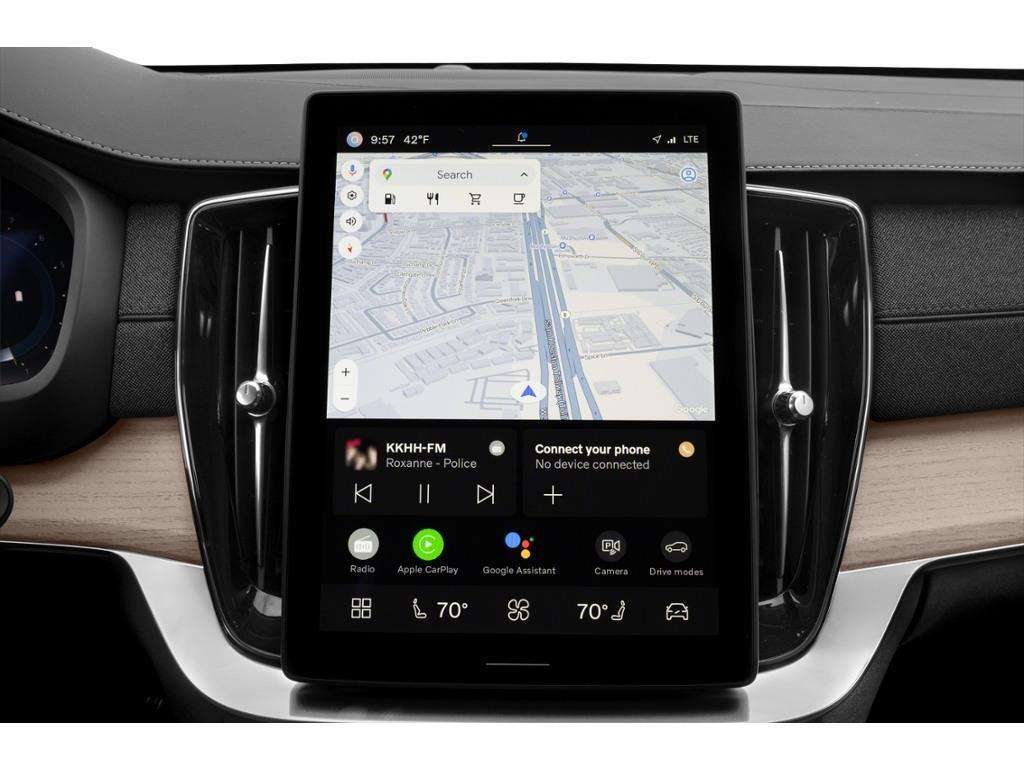 2026 Volvo XC90 B6 Ultra Dark Theme thumb 12