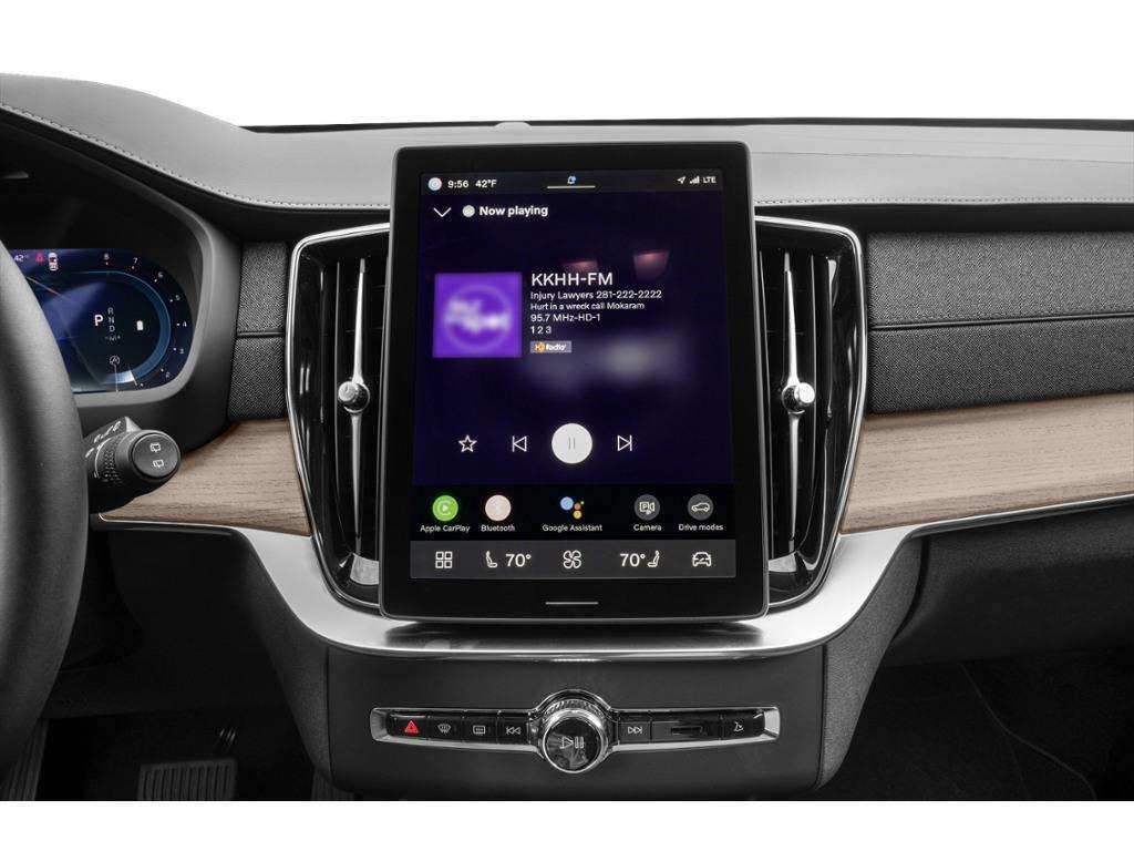 2026 Volvo XC90 B6 Ultra Dark Theme thumb 7