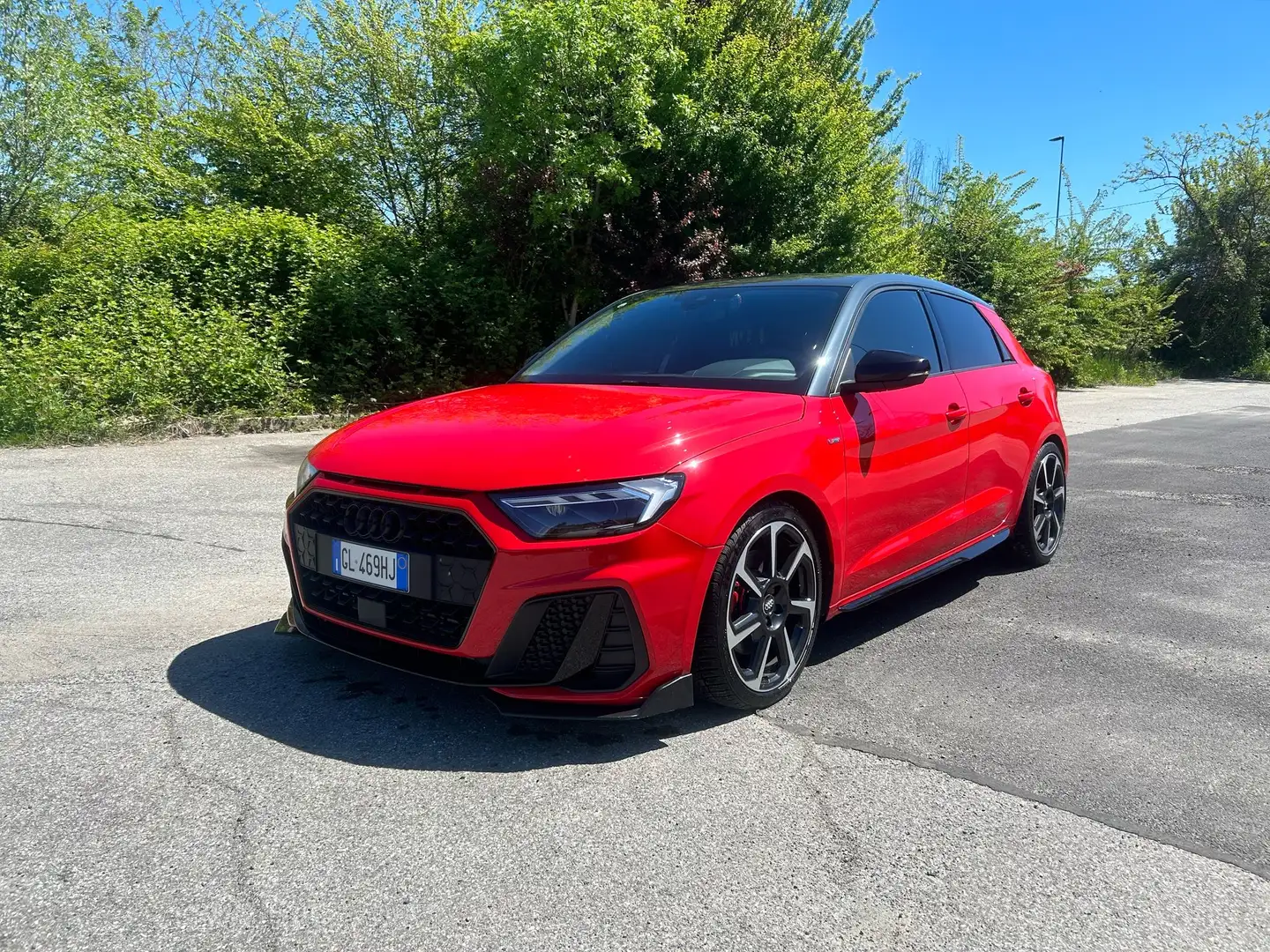 Audi A1 Sportback 40 2.0 tfsi Identity Black 200cv s-troni - 1