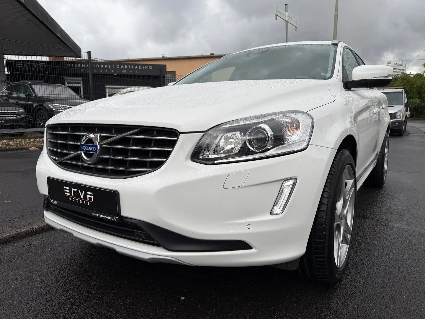 Volvo XC60 Summum 2WD | Vollleder Blanc - 2