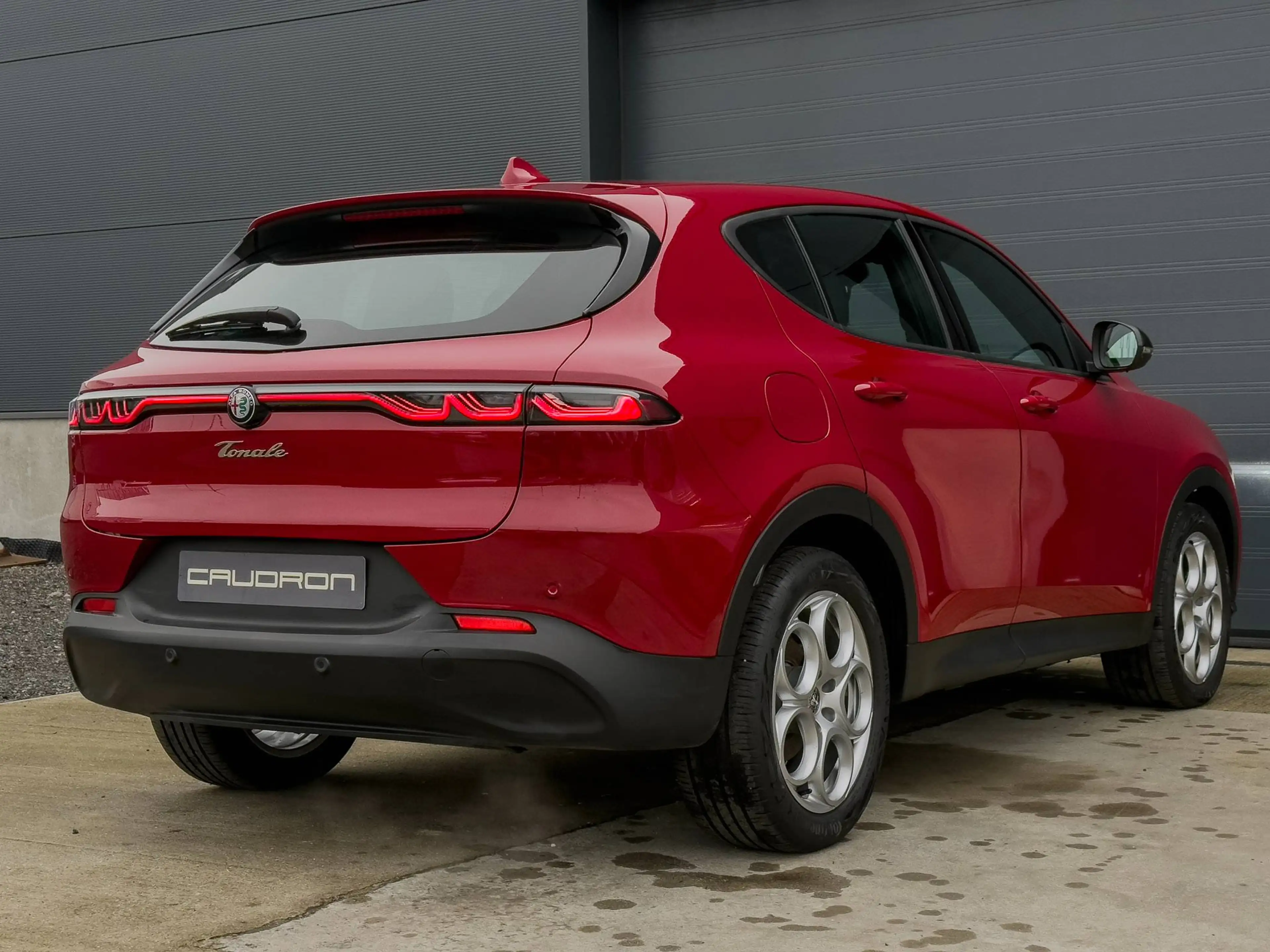 Alfa Romeo Tonale 1.5 Hybrid SPRINT / Automaat / 130 pk / Camera / Trekhaak — photo 5