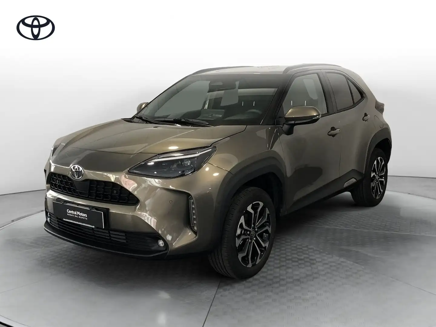 Toyota Yaris Cross 1.5h Trend fwd 115cv e-cvt Bronzo - 1