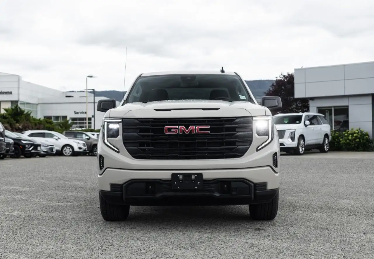 GMC Sierra 1500 снимка GMC Sierra 1500