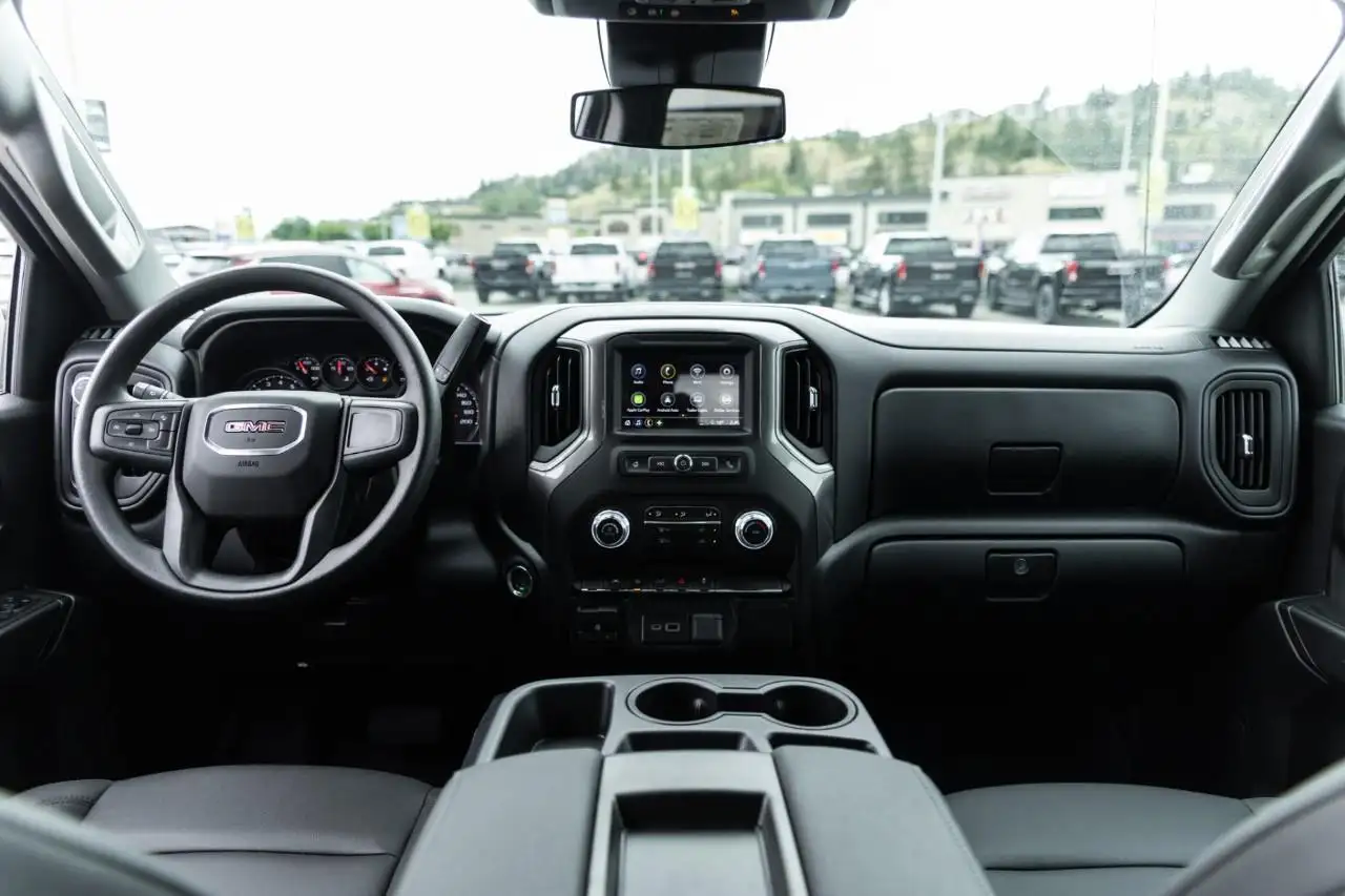 GMC Sierra 1500 снимка GMC Sierra 1500