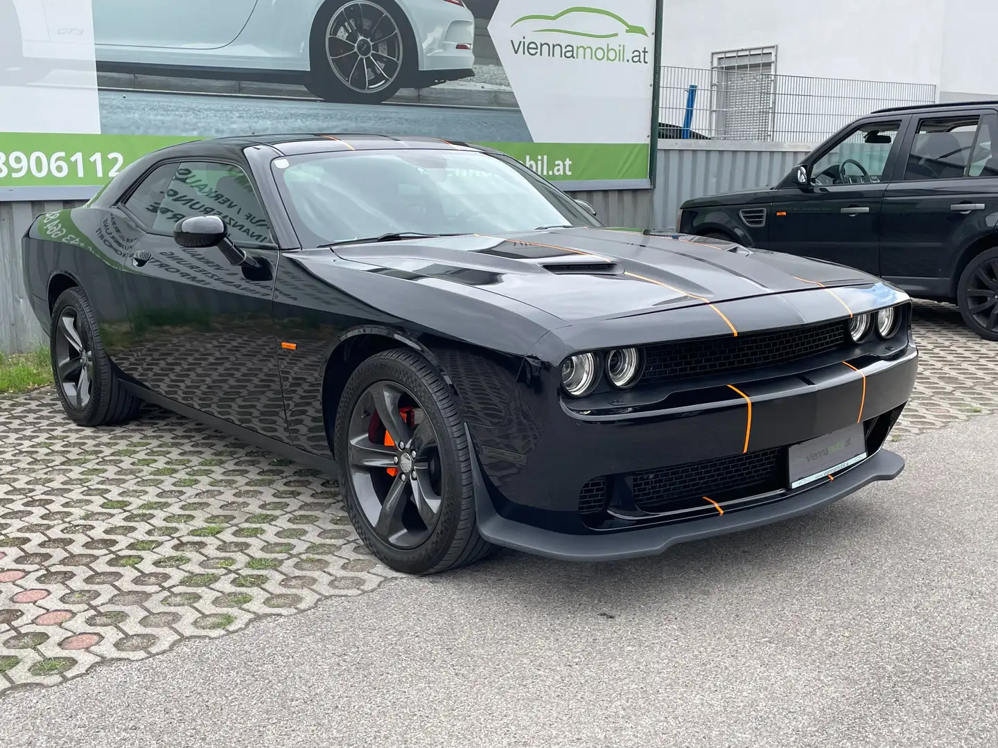 Dodge Challenger Coupe 5.7 V8 Hemi Aut. Noir - 1