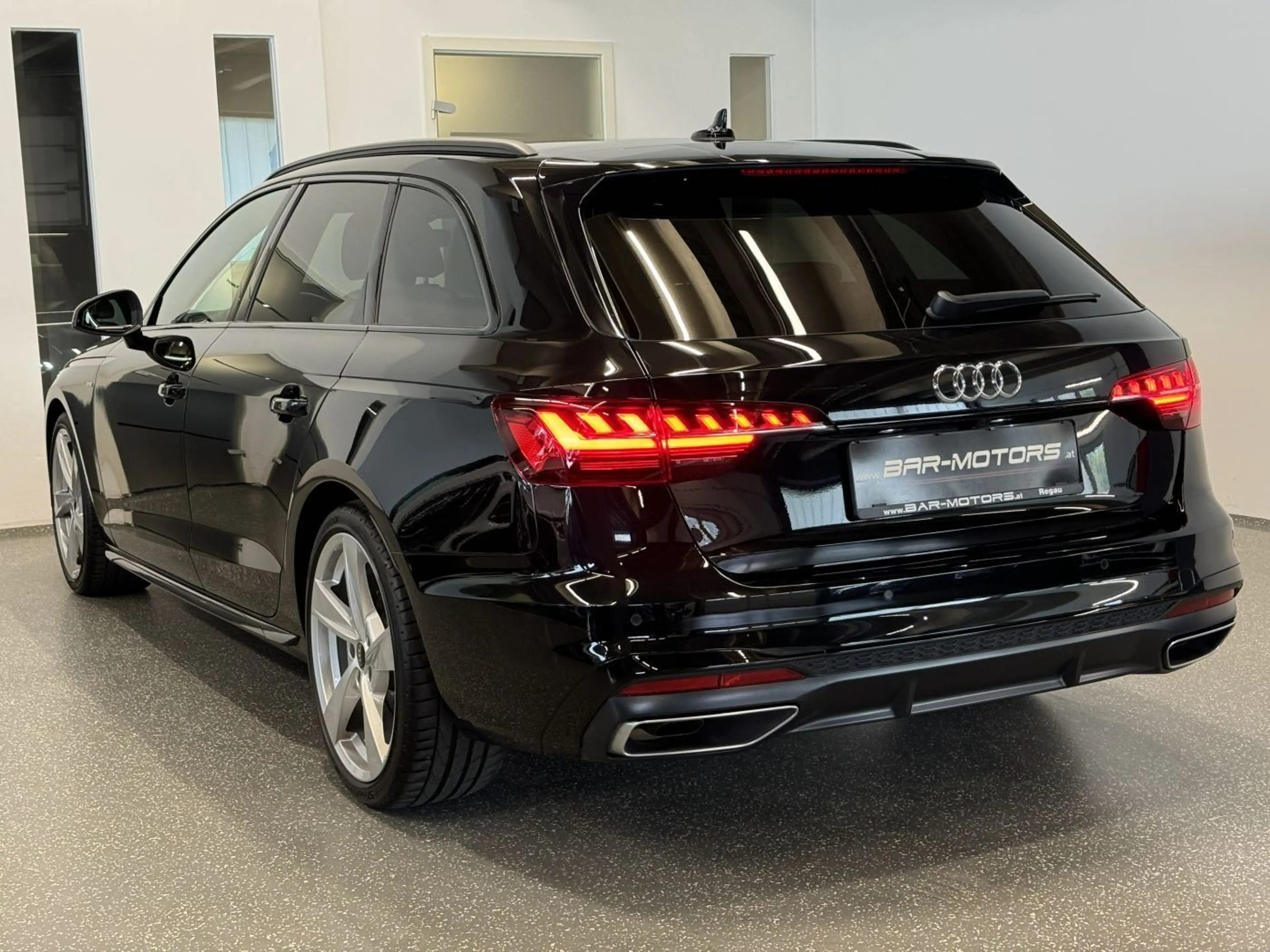 Audi A4 35 2.0 TFSI *3xS-LINE*AHK*VIRTUAL*ACC*LANE*KAMERA — photo 7