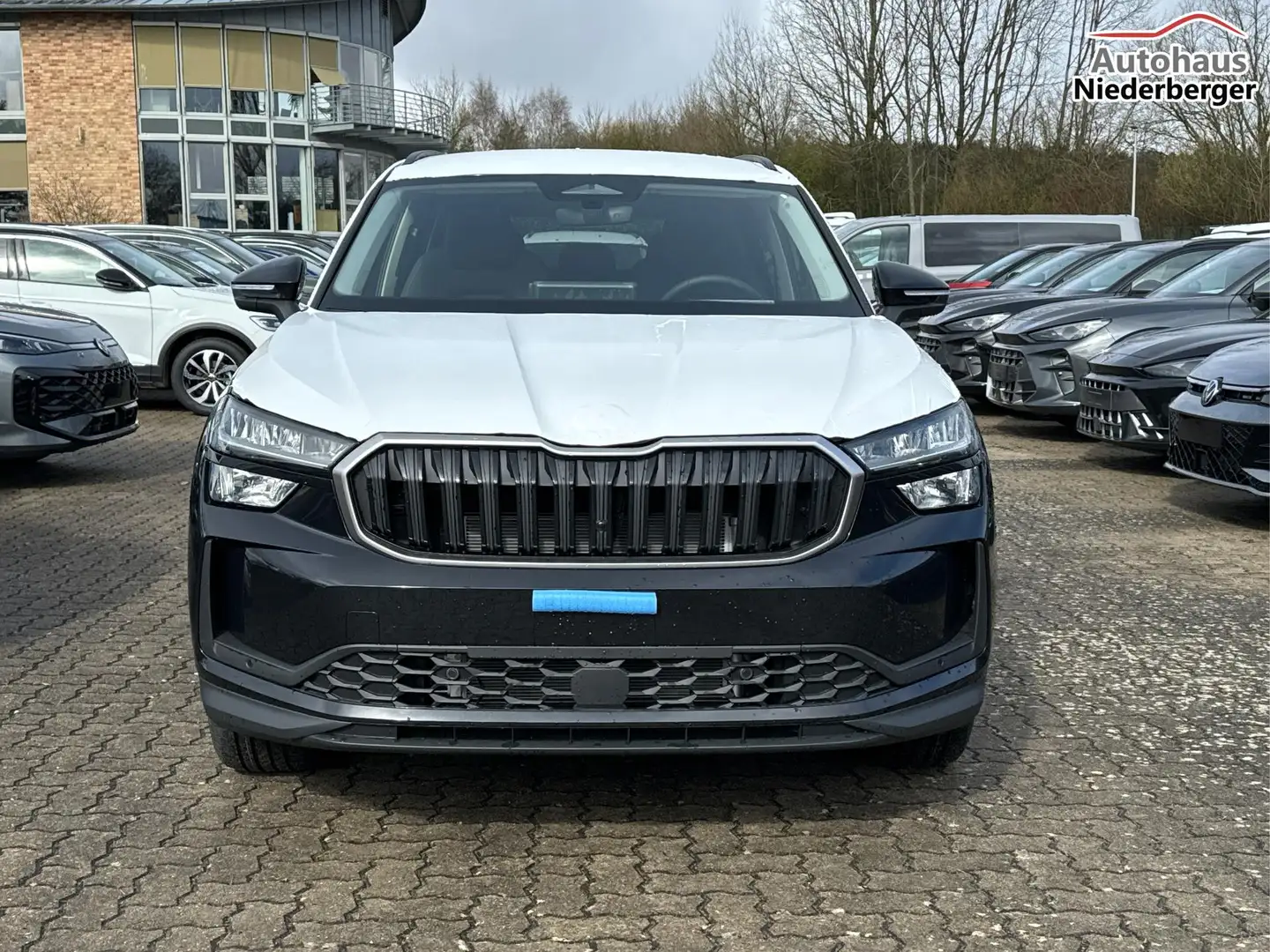 Skoda Kodiaq Selection AHK+NAVI+LED+KAMERA+EL. HECKKL.+PDC 1... Schwarz - 2