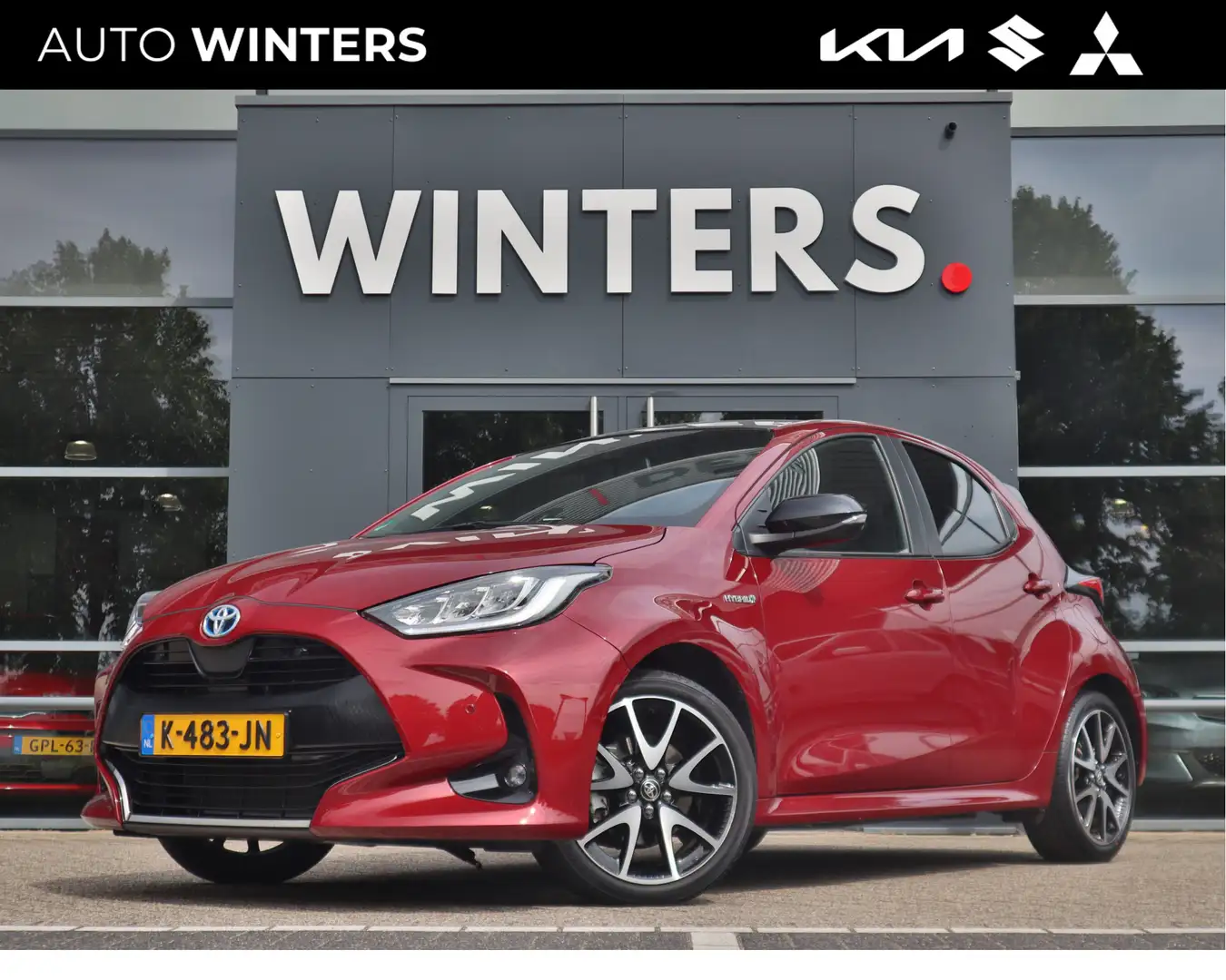 Toyota Yaris 1.5 Hybrid Executive | Panoramadak | Stoelverwarmi Rood - 1