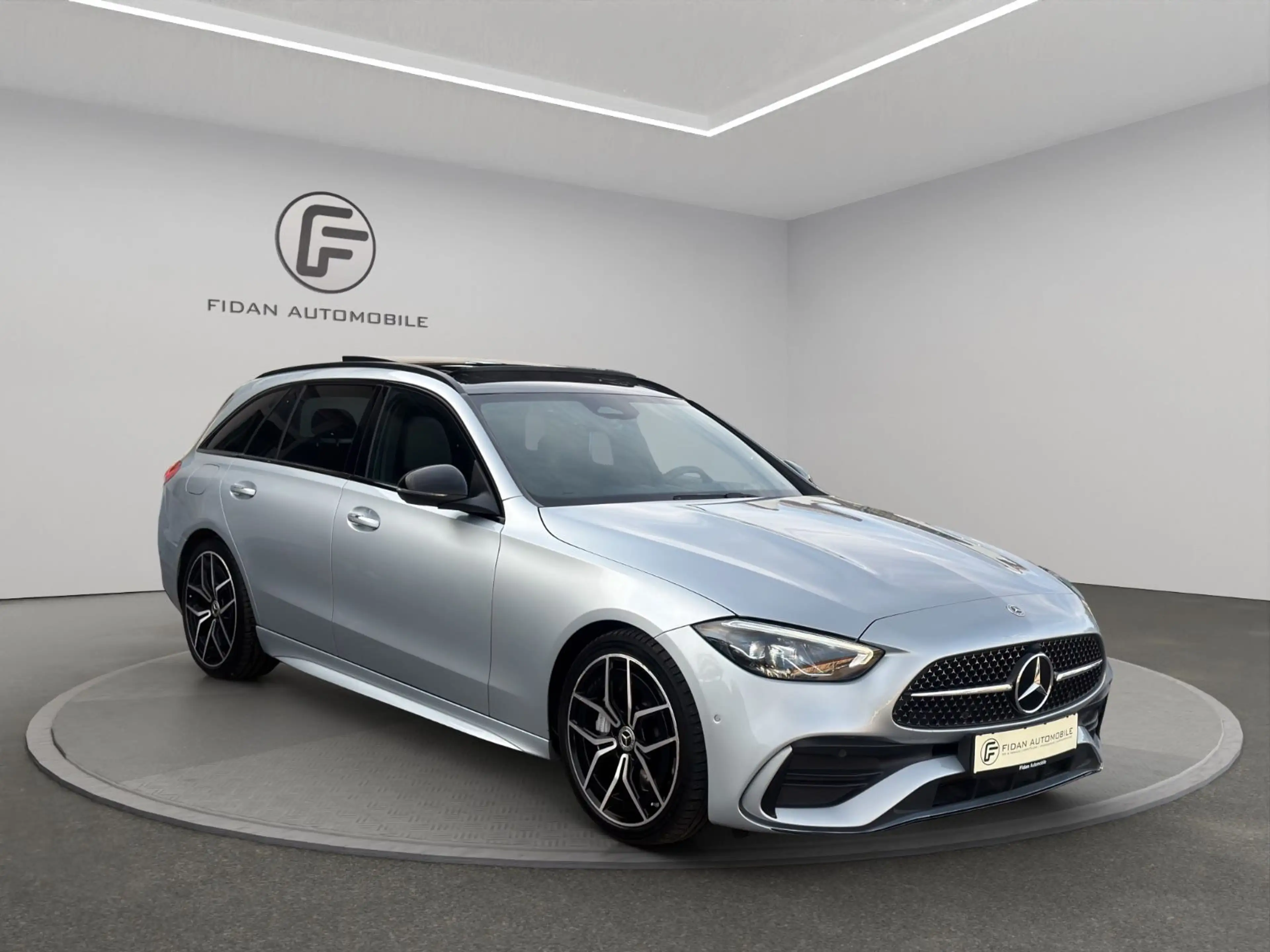 Mercedes-Benz C 220 d T AMG-Line 4Matic*Pano*Night*Kamera*LED* — photo 7