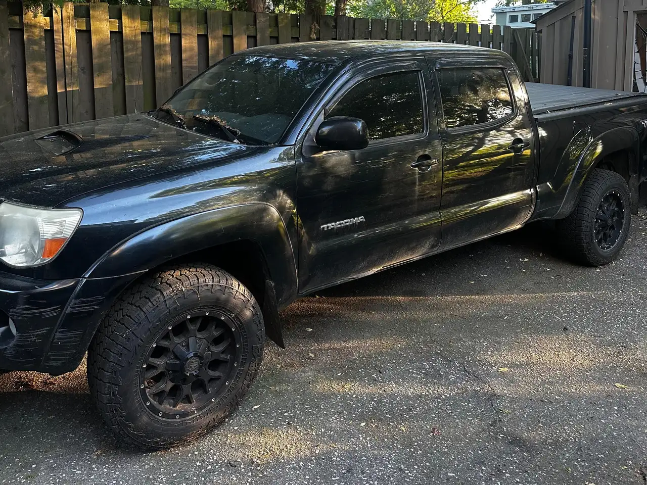 Toyota Tacoma снимка Toyota Tacoma
