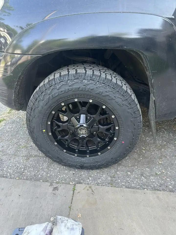 Toyota Tacoma снимка Toyota Tacoma