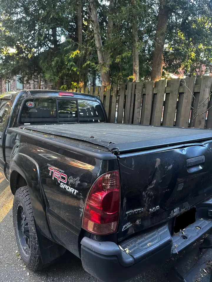 Toyota Tacoma снимка Toyota Tacoma
