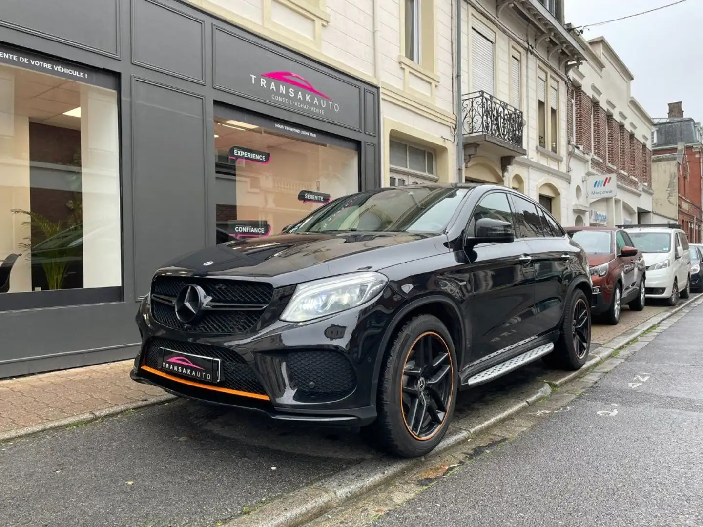 Mercedes-Benz GLE 350 COUPE 350d 9G-Tronic 4MATIC - ORANGE ART EDITION / PACK AMG LINE / TOIT PANORAMIQUE Nero - 2